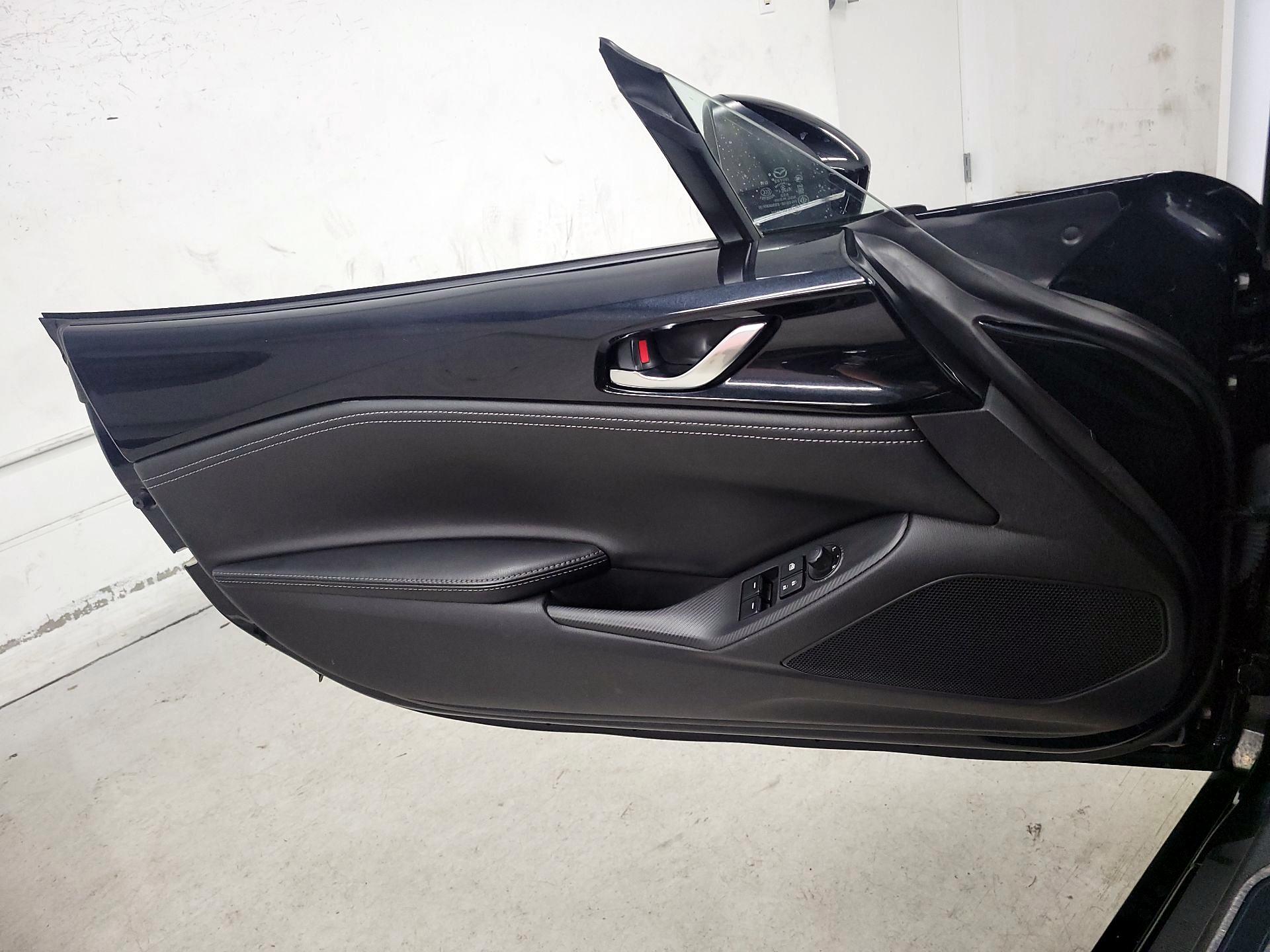 Thumbnail: 2020 Mazda MX-5 Miata - 12