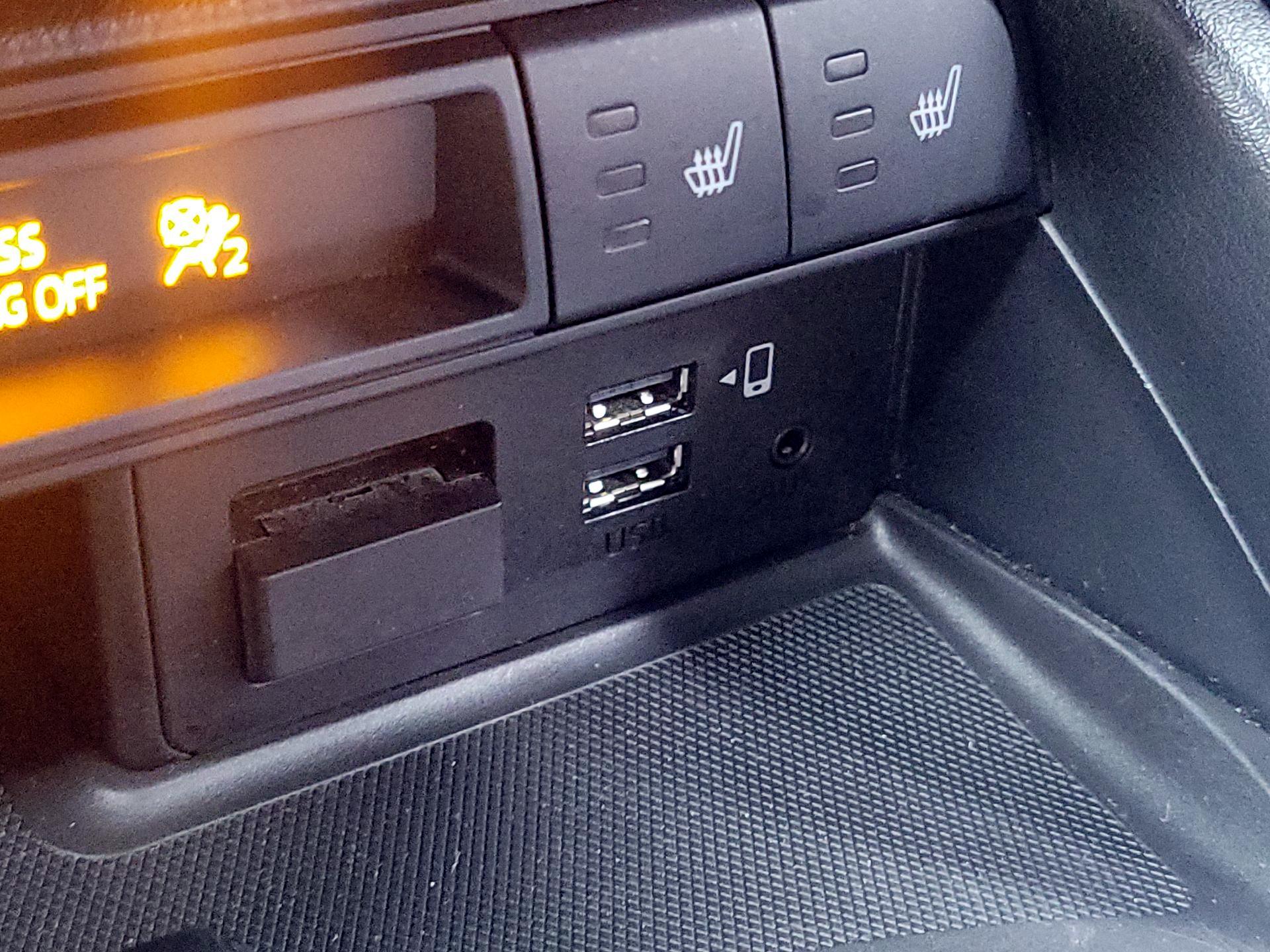 Thumbnail: 2020 Mazda MX-5 Miata - 17