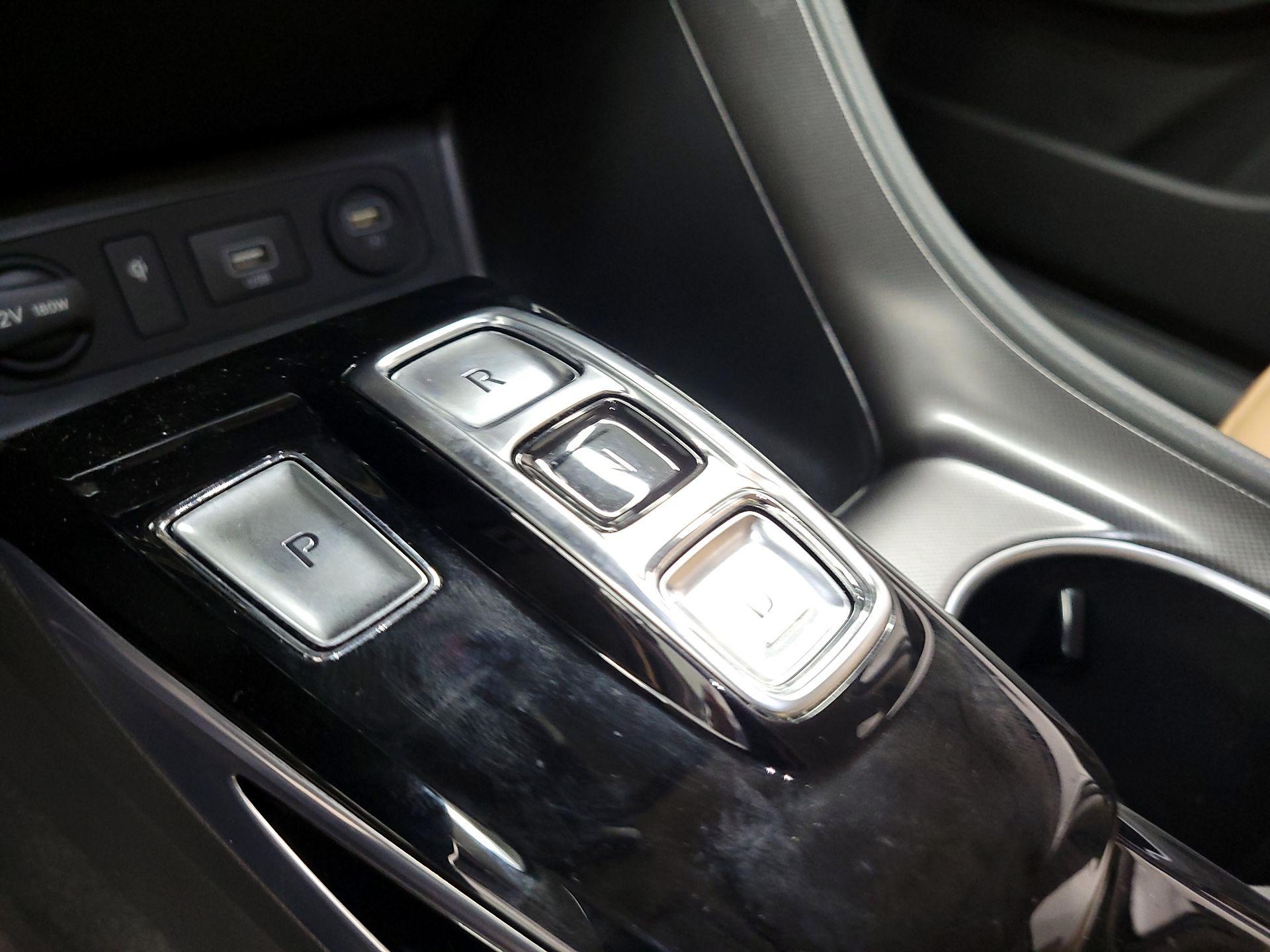 Thumbnail: 2023 Hyundai Sonata - 18