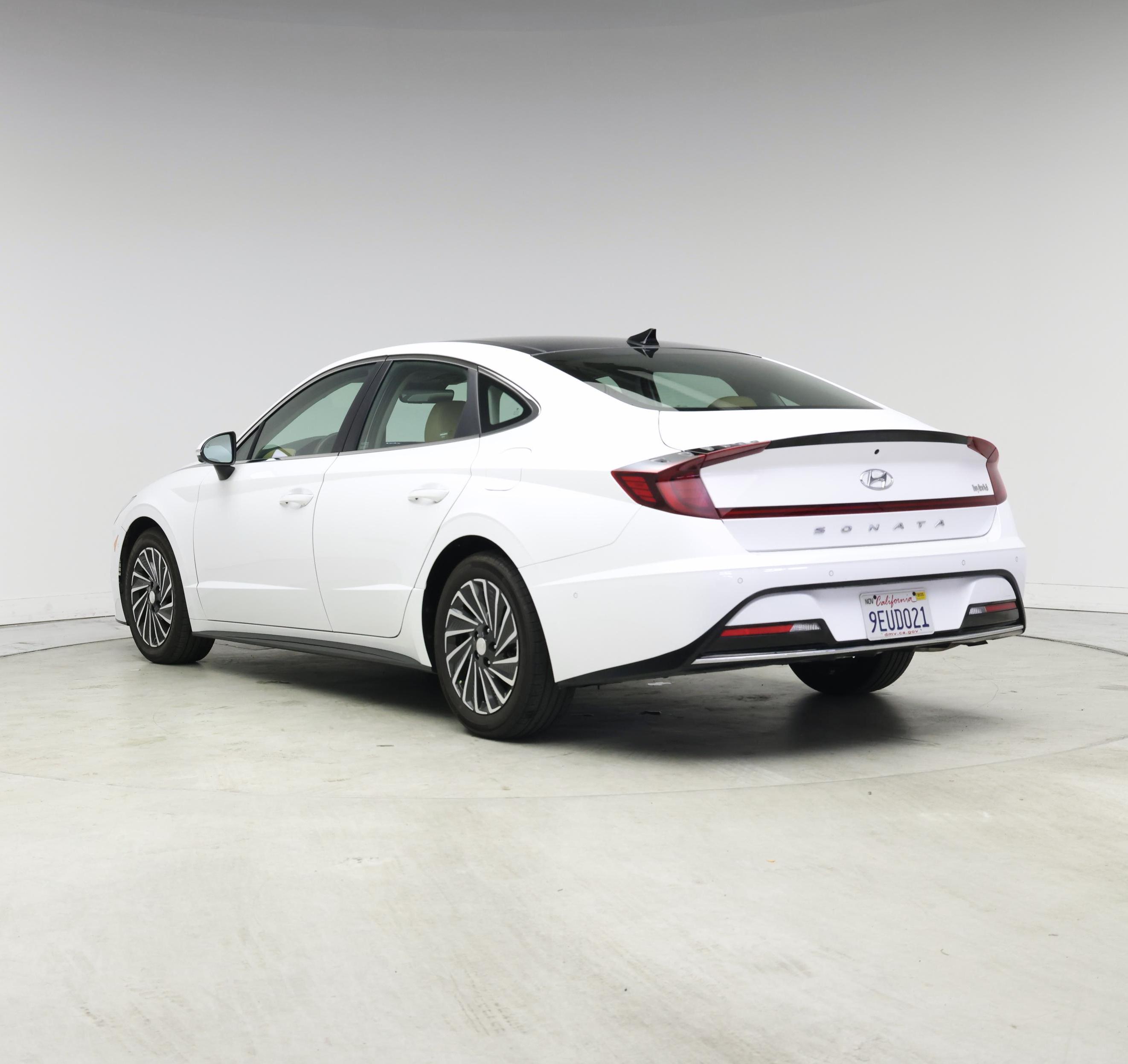 Thumbnail: 2023 Hyundai Sonata - 2