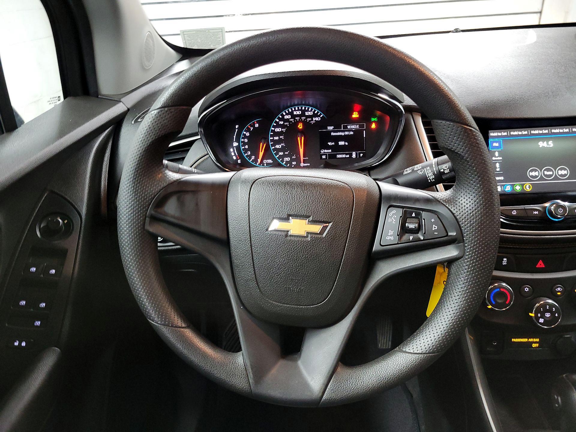 Thumbnail: 2018 Chevrolet Trax - 10