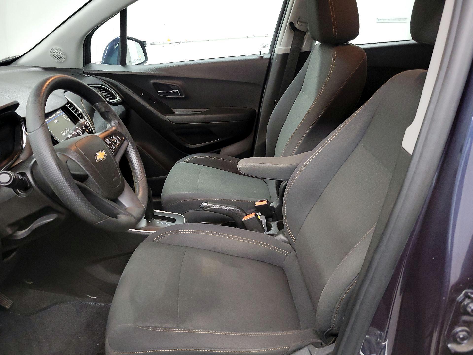 Thumbnail: 2018 Chevrolet Trax - 11