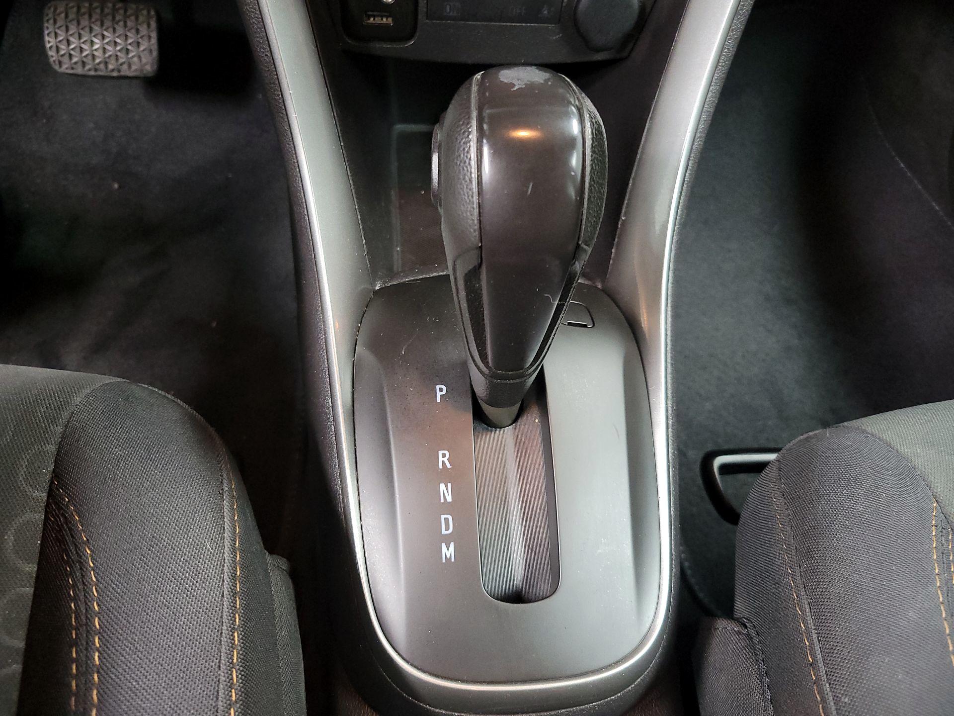 Thumbnail: 2018 Chevrolet Trax - 17