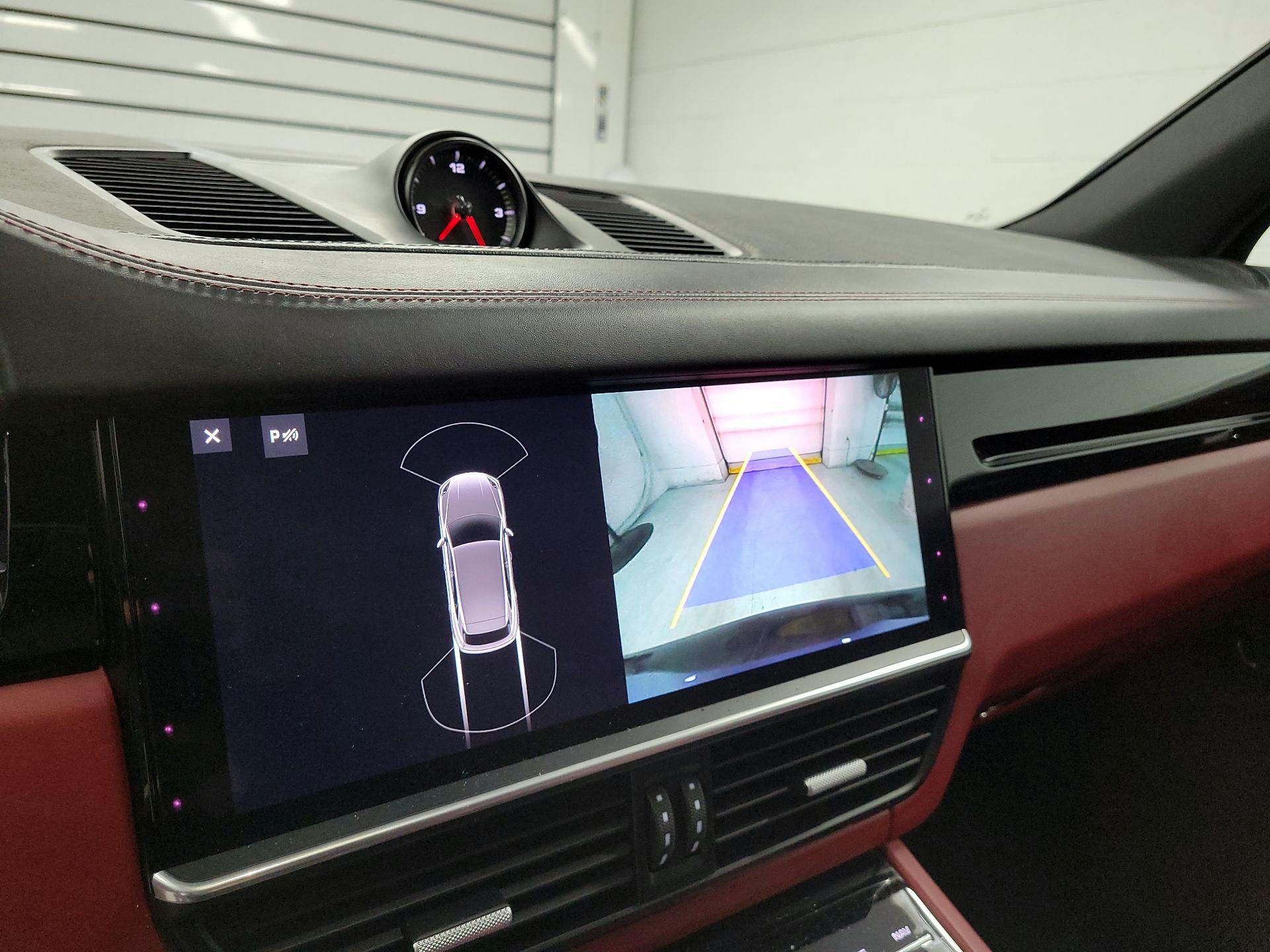 Thumbnail: 2019 Porsche Cayenne - 15