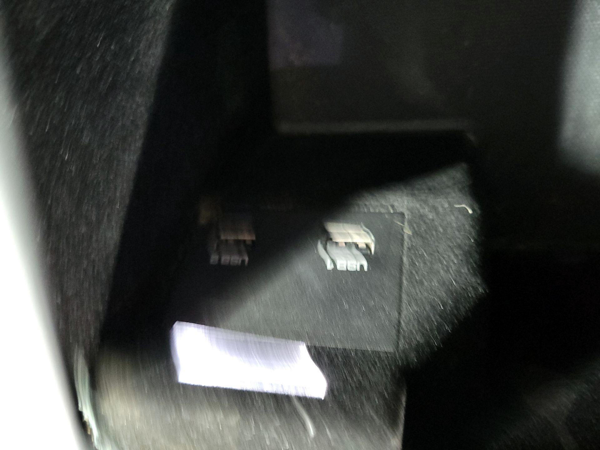 Thumbnail: 2019 Porsche Cayenne - 19