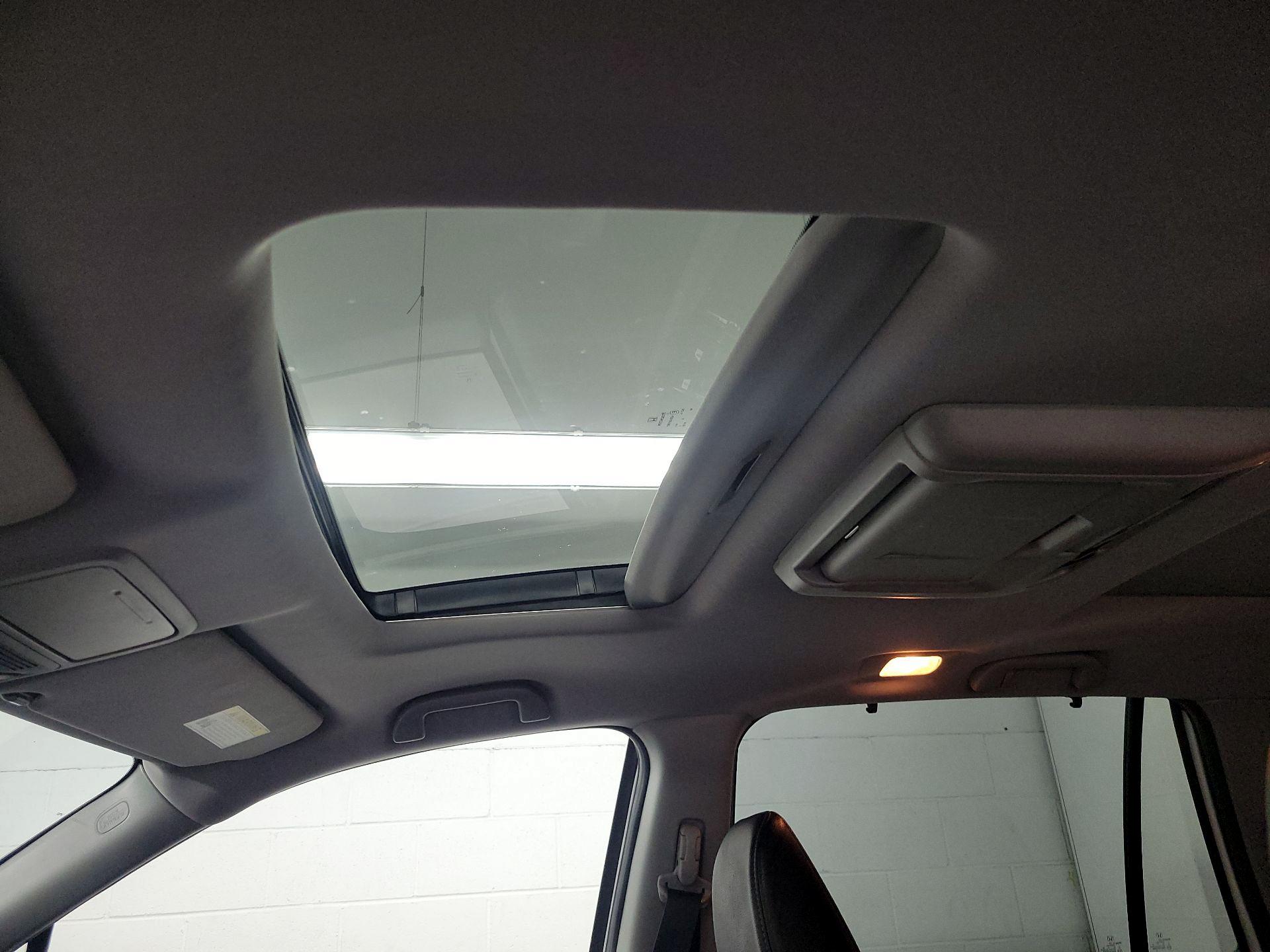 Thumbnail: 2017 Honda Pilot - 20