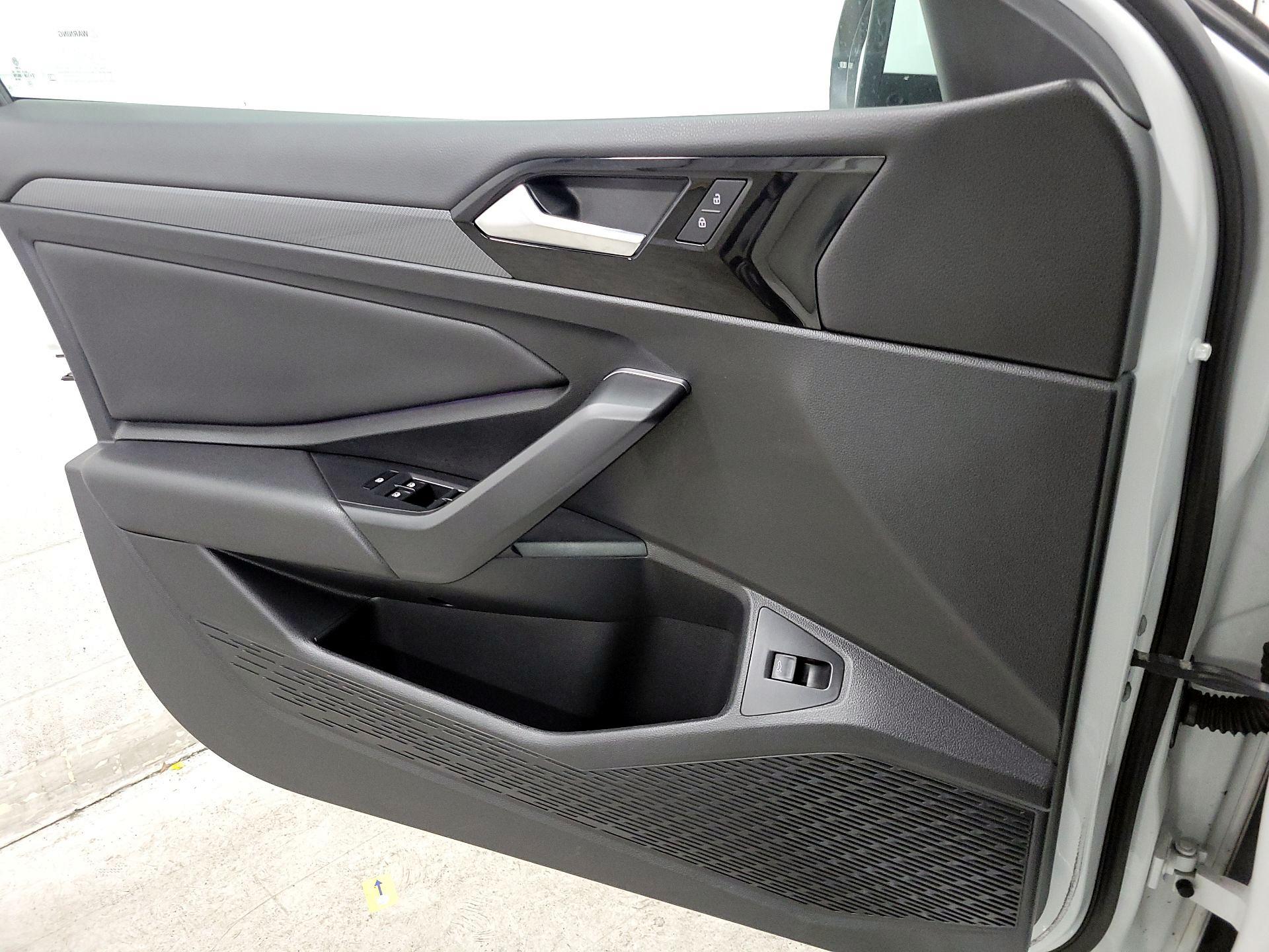 Thumbnail: 2020 Volkswagen Jetta - 12