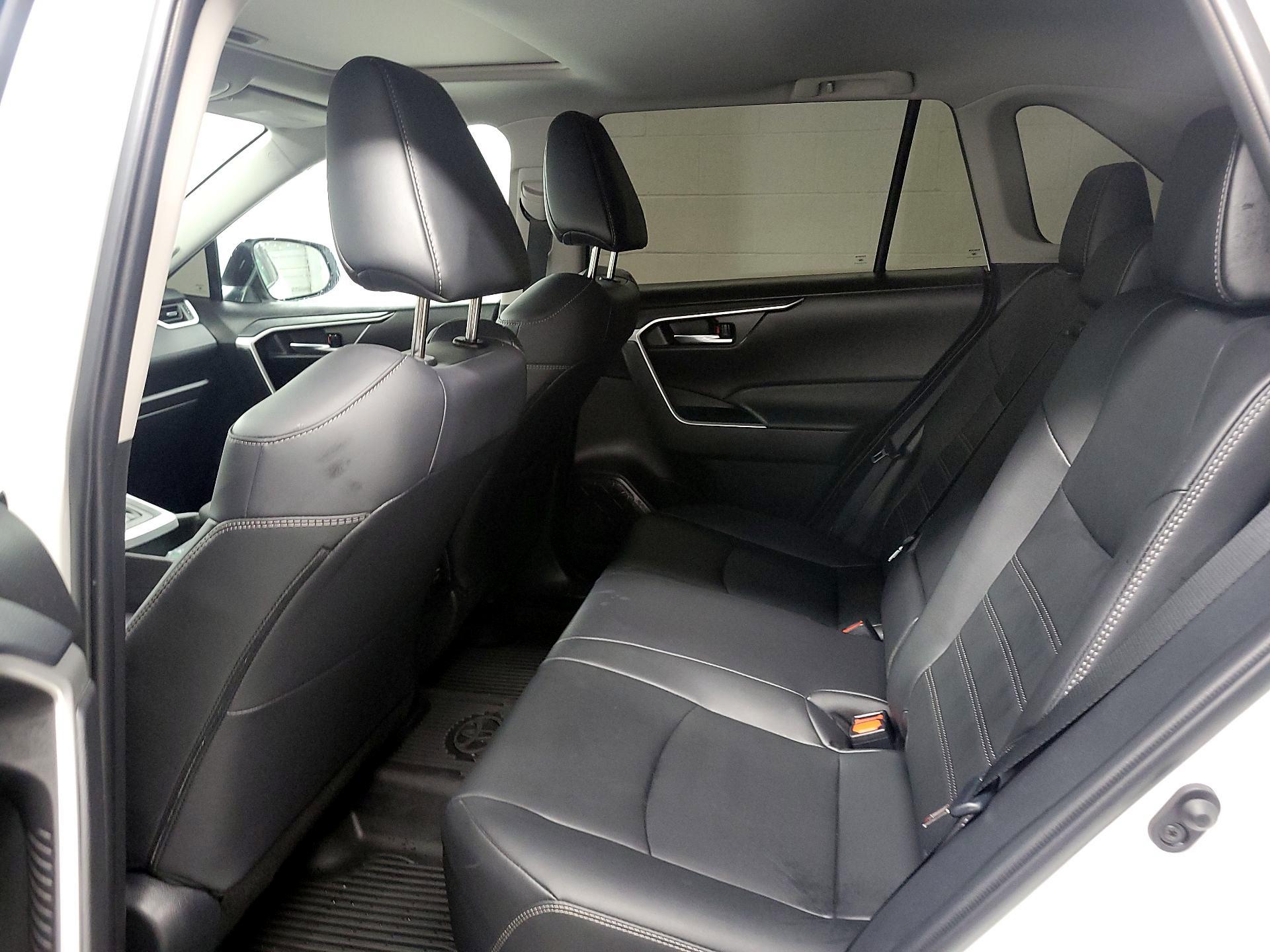 Thumbnail: 2024 Toyota RAV4 - 17