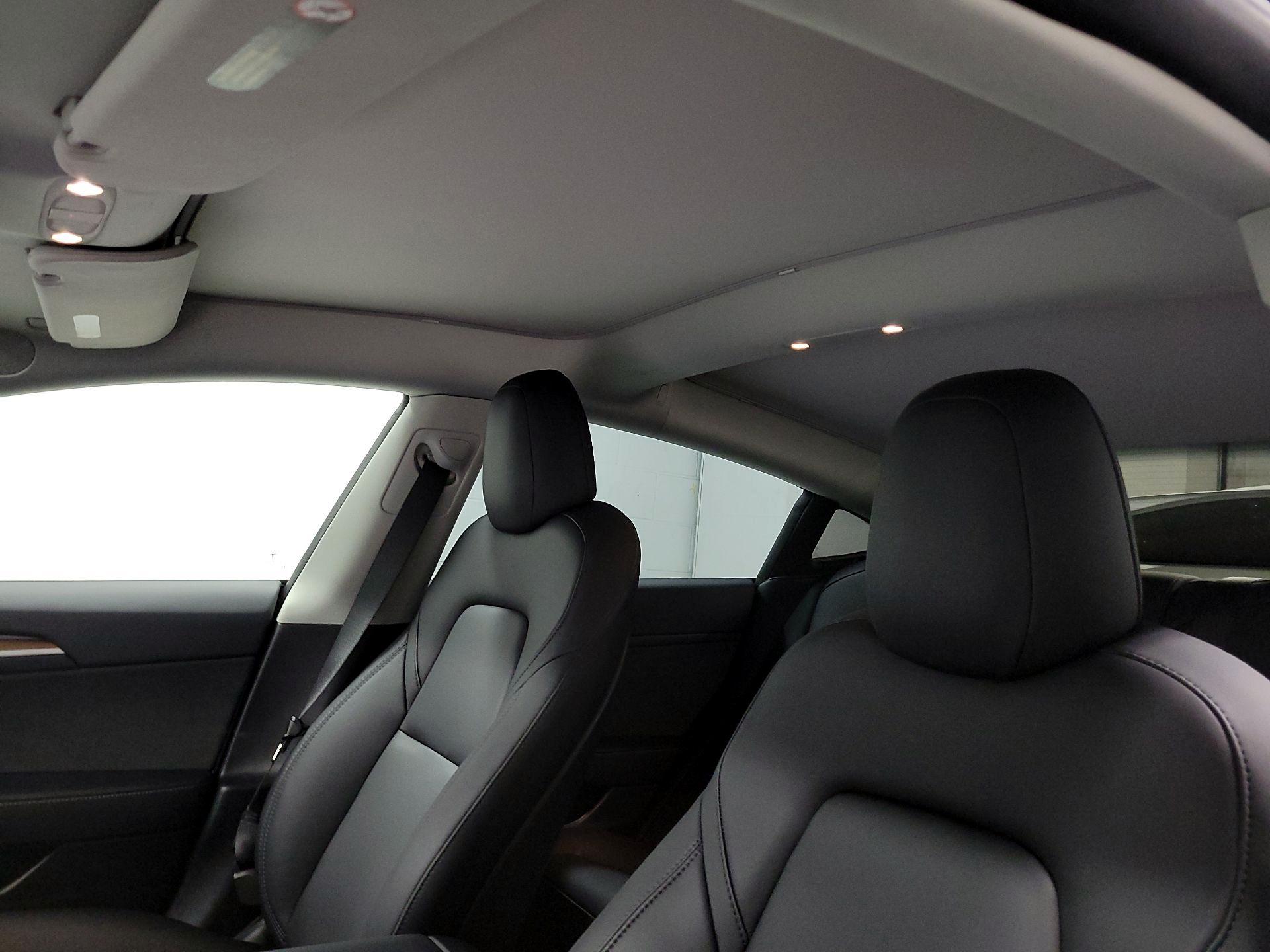 Thumbnail: 2023 Tesla Model 3 - 17