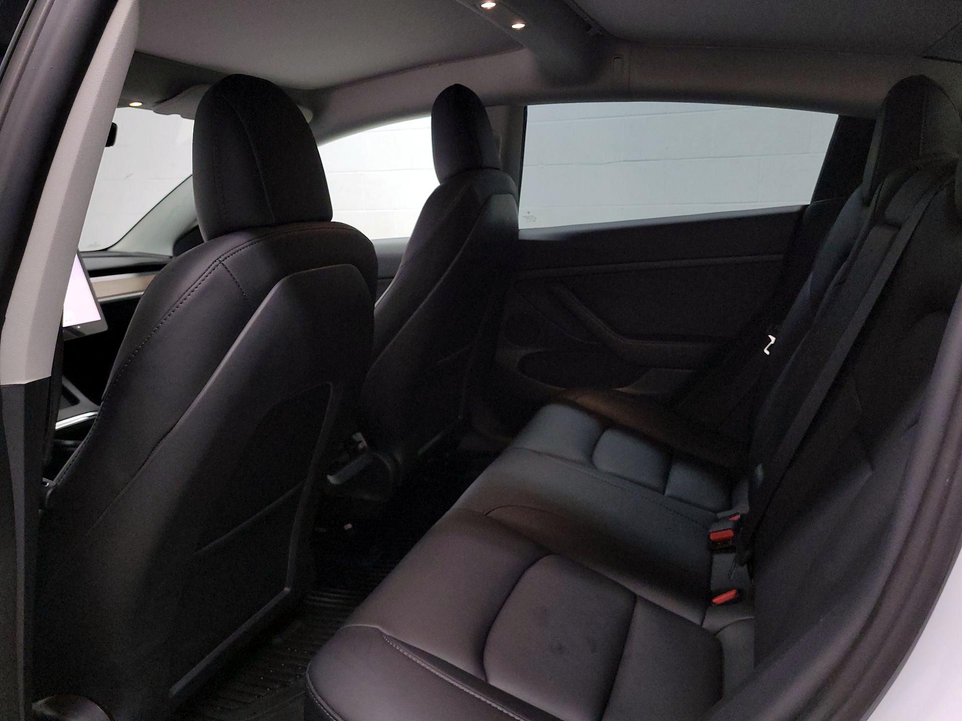 Thumbnail: 2023 Tesla Model 3 - 18