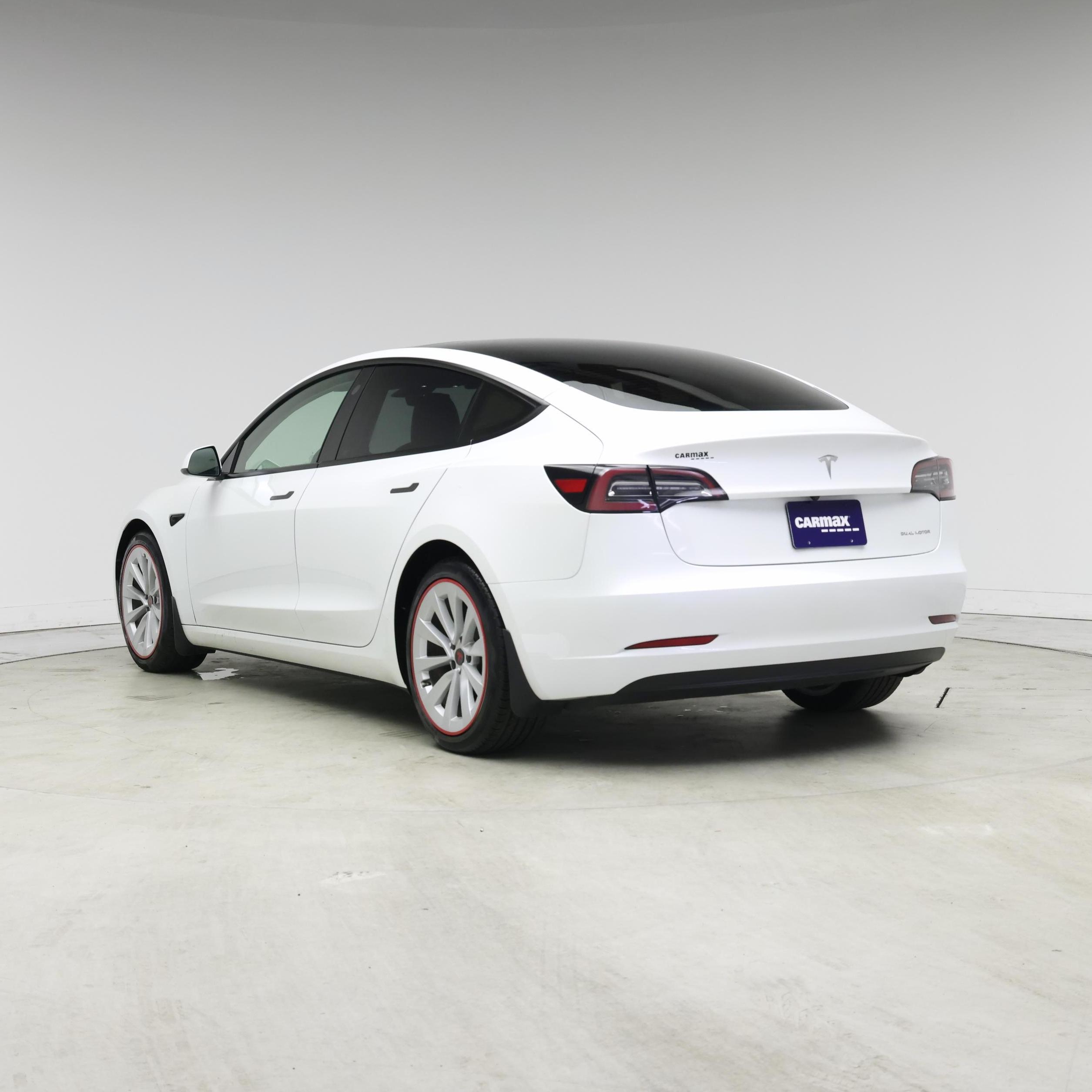 Thumbnail: 2023 Tesla Model 3 - 2