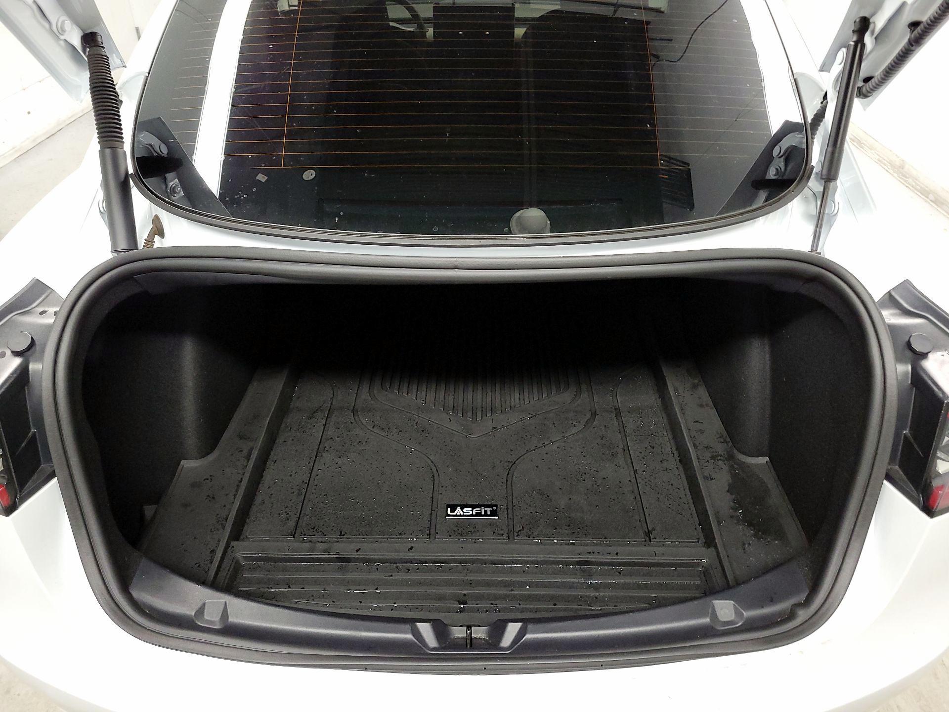 Thumbnail: 2023 Tesla Model 3 - 19