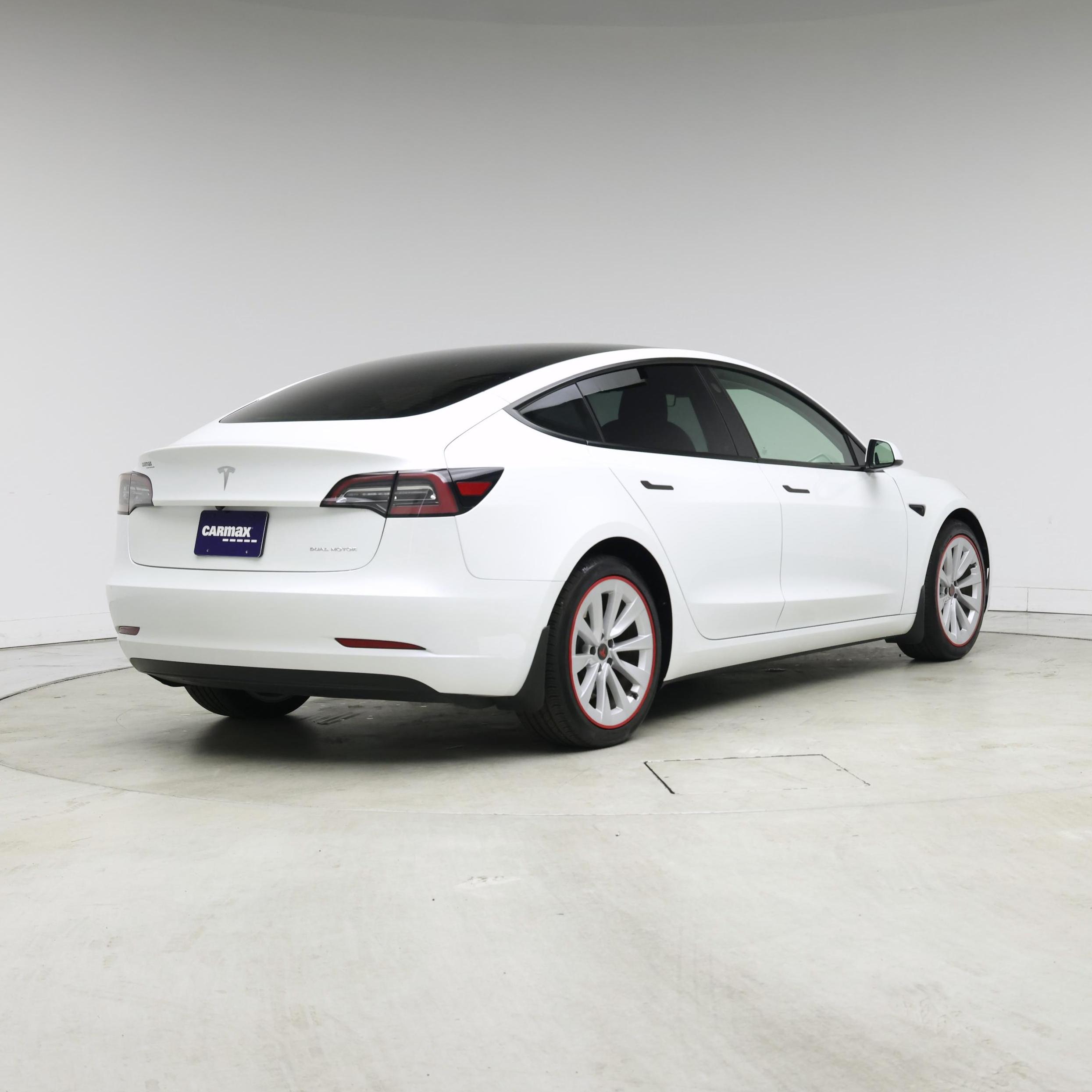 Thumbnail: 2023 Tesla Model 3 - 8