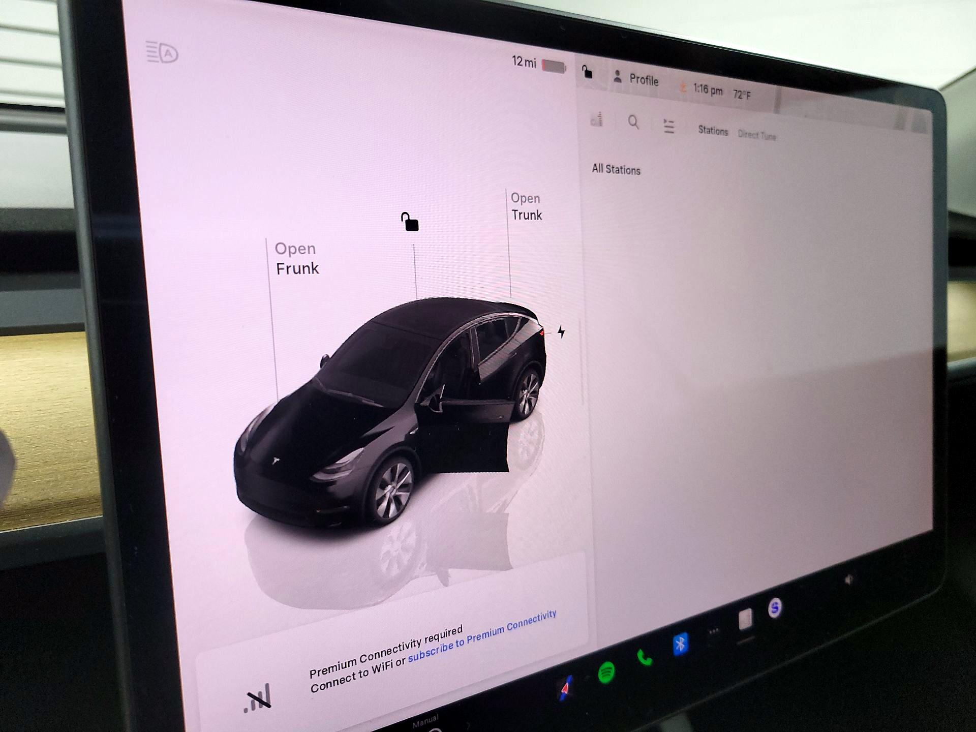 Thumbnail: 2022 Tesla Model Y - 15