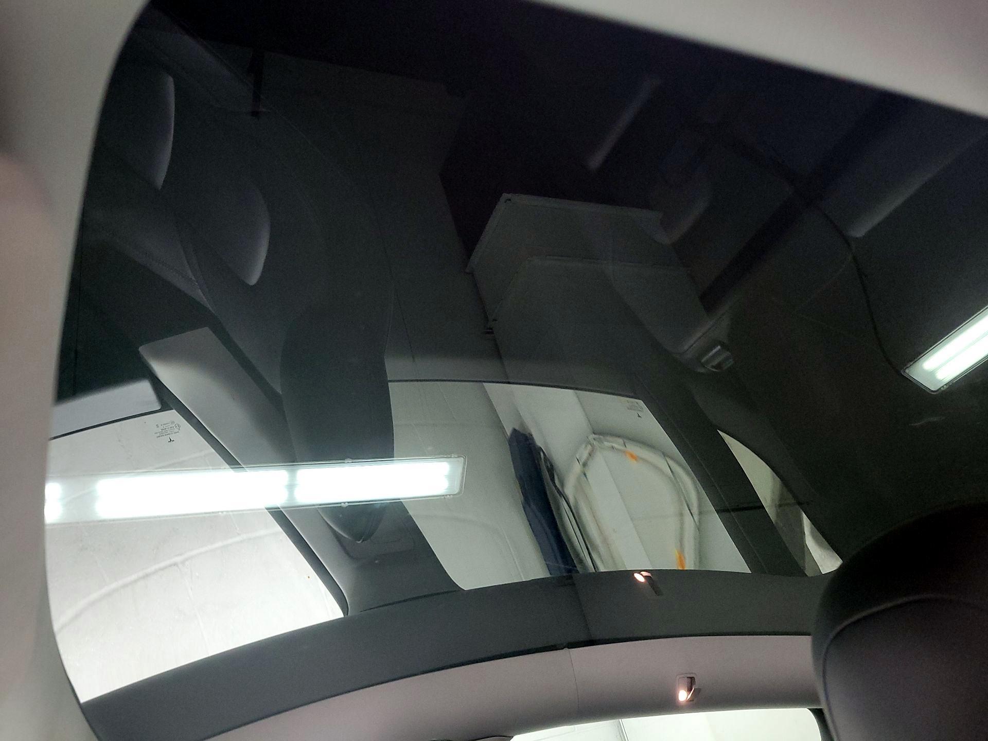 Thumbnail: 2022 Tesla Model Y - 18