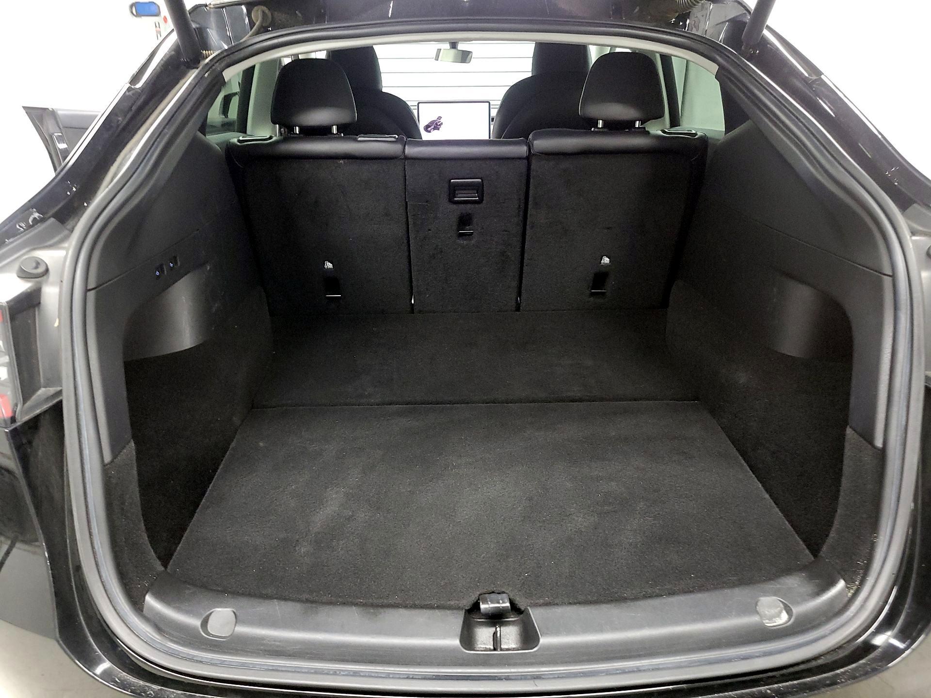 Thumbnail: 2022 Tesla Model Y - 20