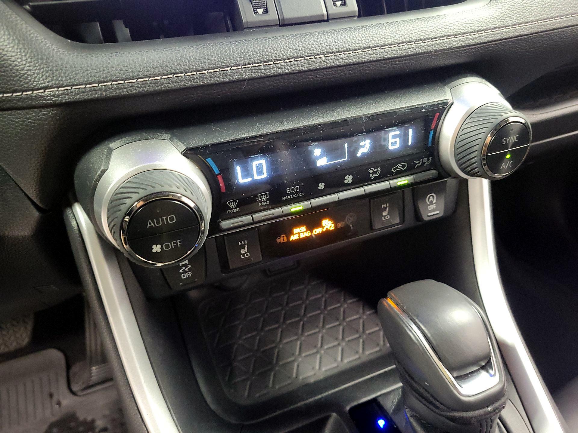 Thumbnail: 2023 Toyota RAV4 - 15