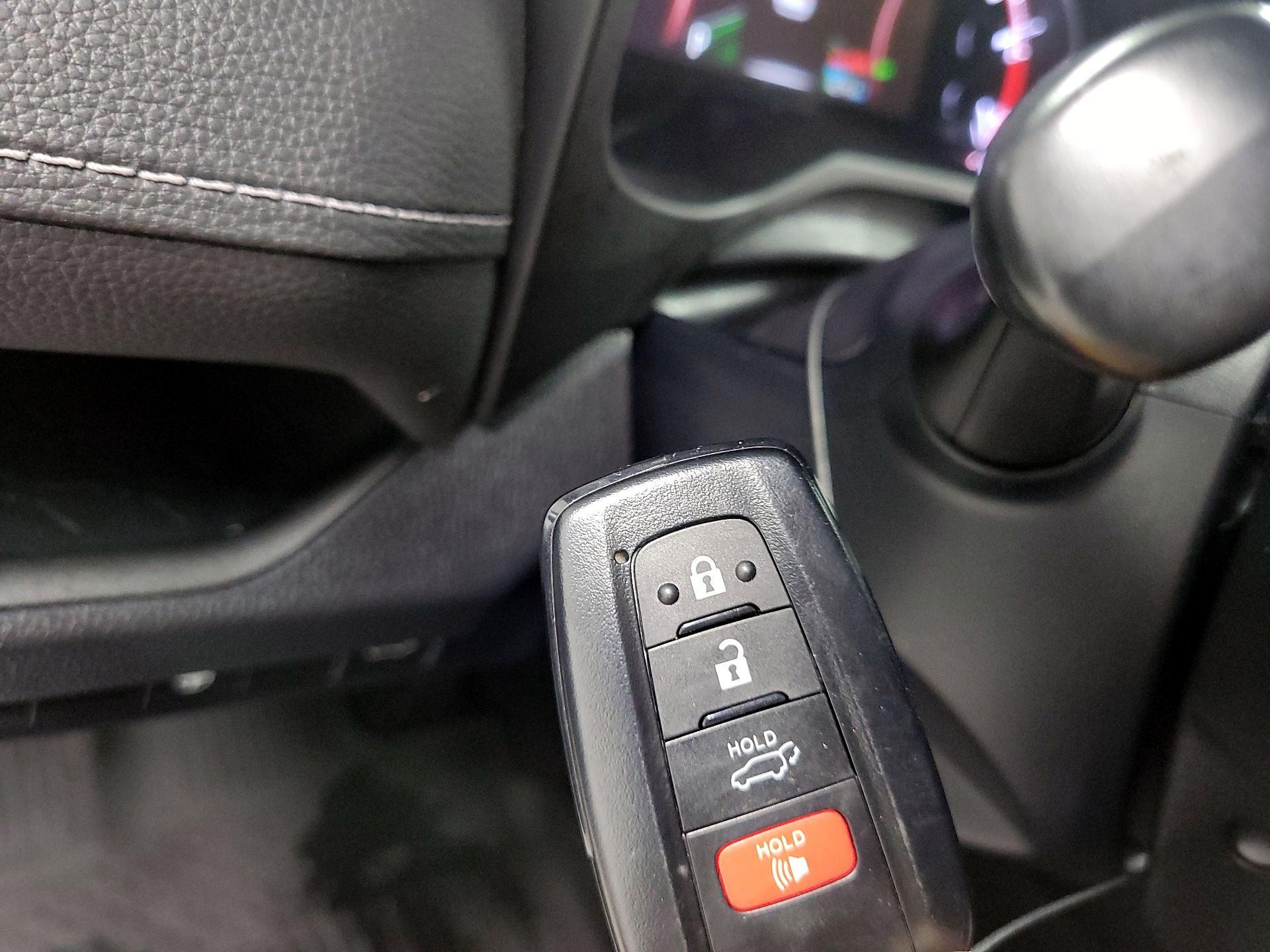 Thumbnail: 2023 Toyota RAV4 - 20