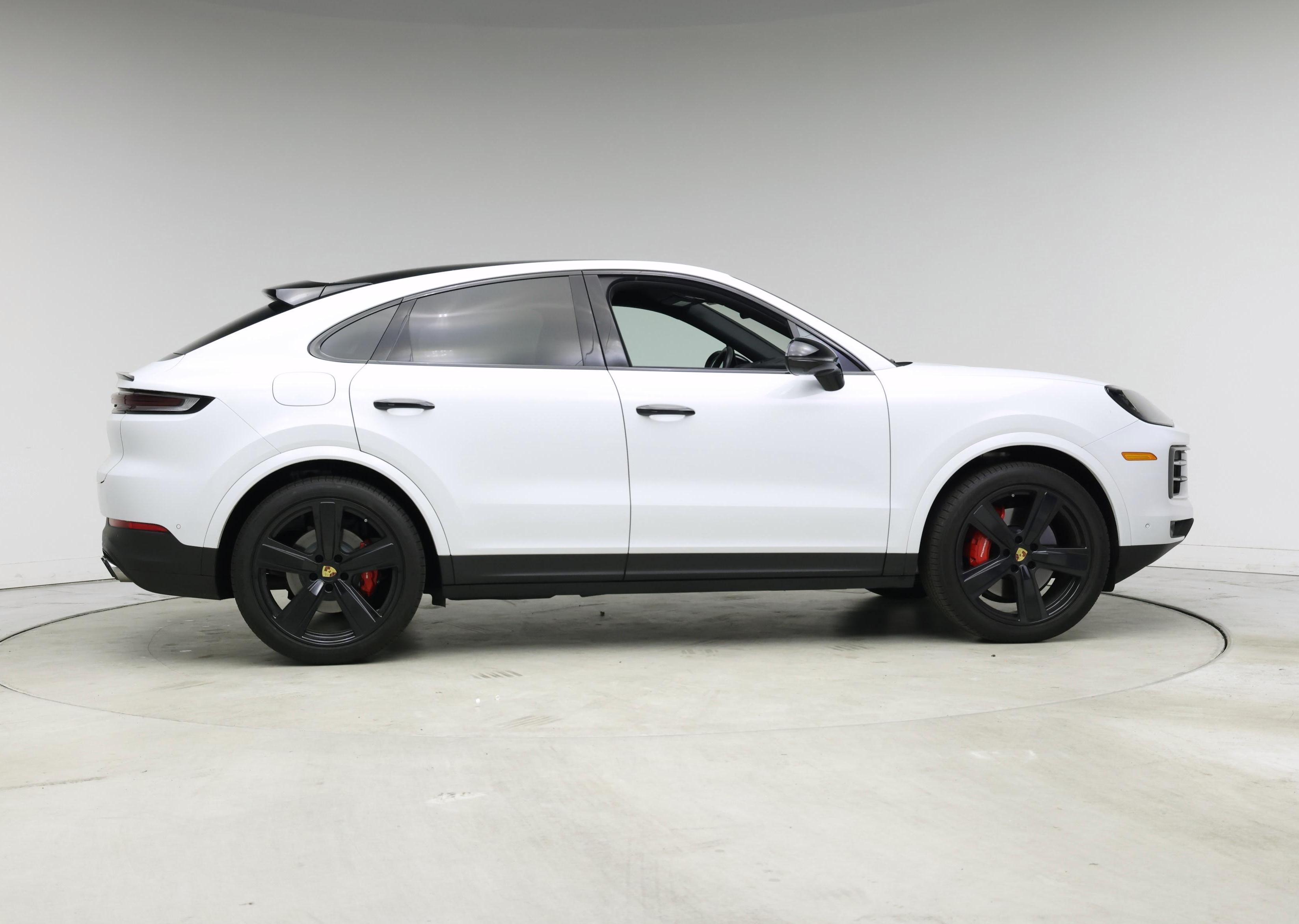 Thumbnail: 2024 Porsche Cayenne - 7