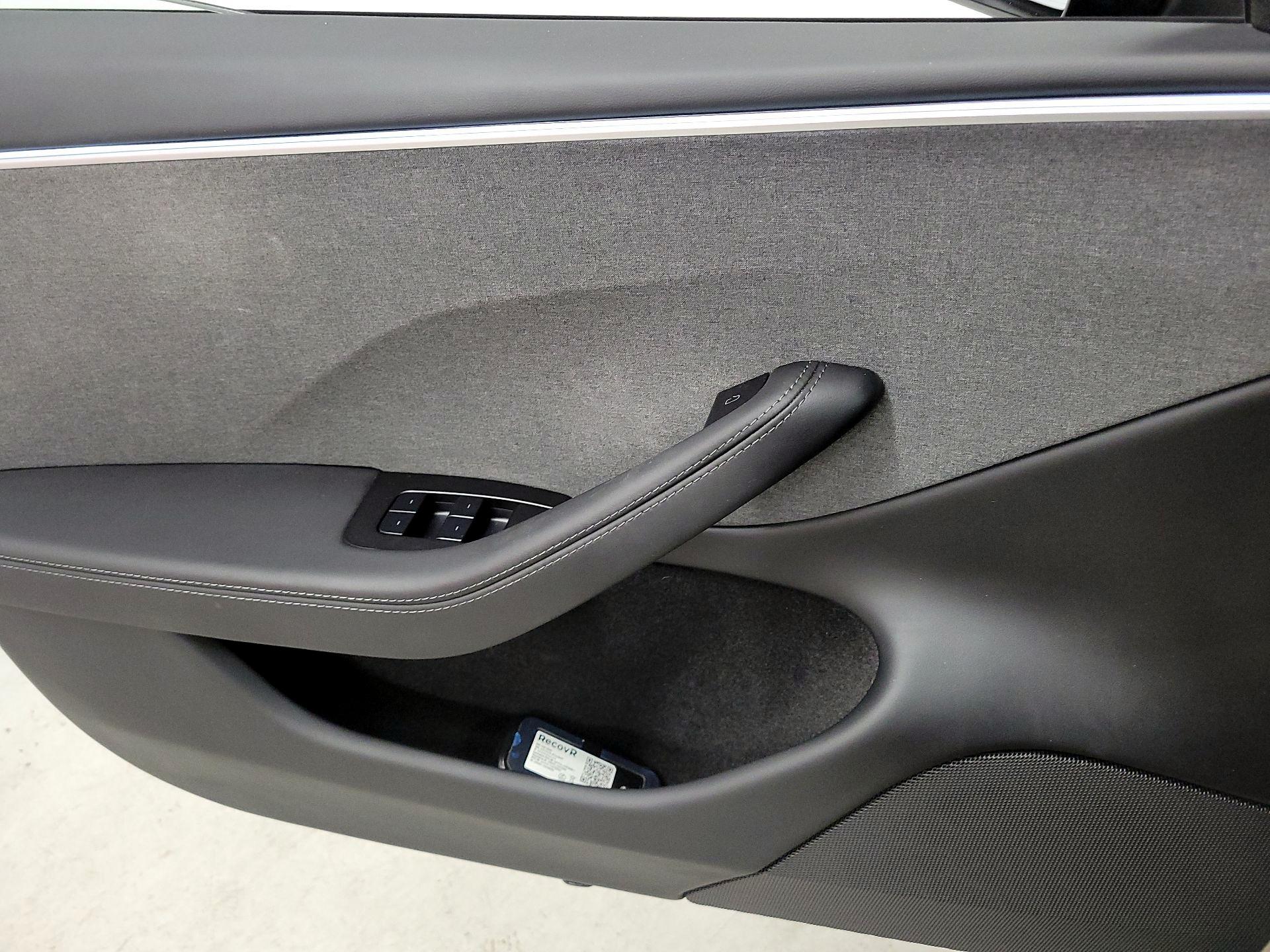 Thumbnail: 2024 Tesla Model 3 - 12