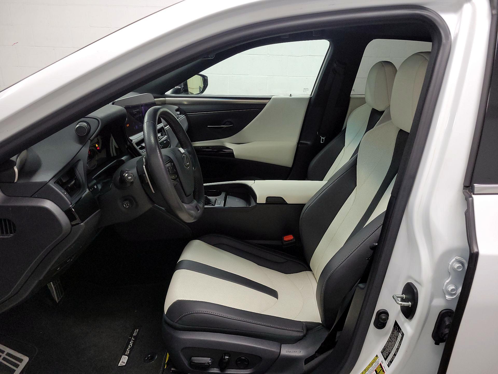 Thumbnail: 2023 Lexus ES - 11