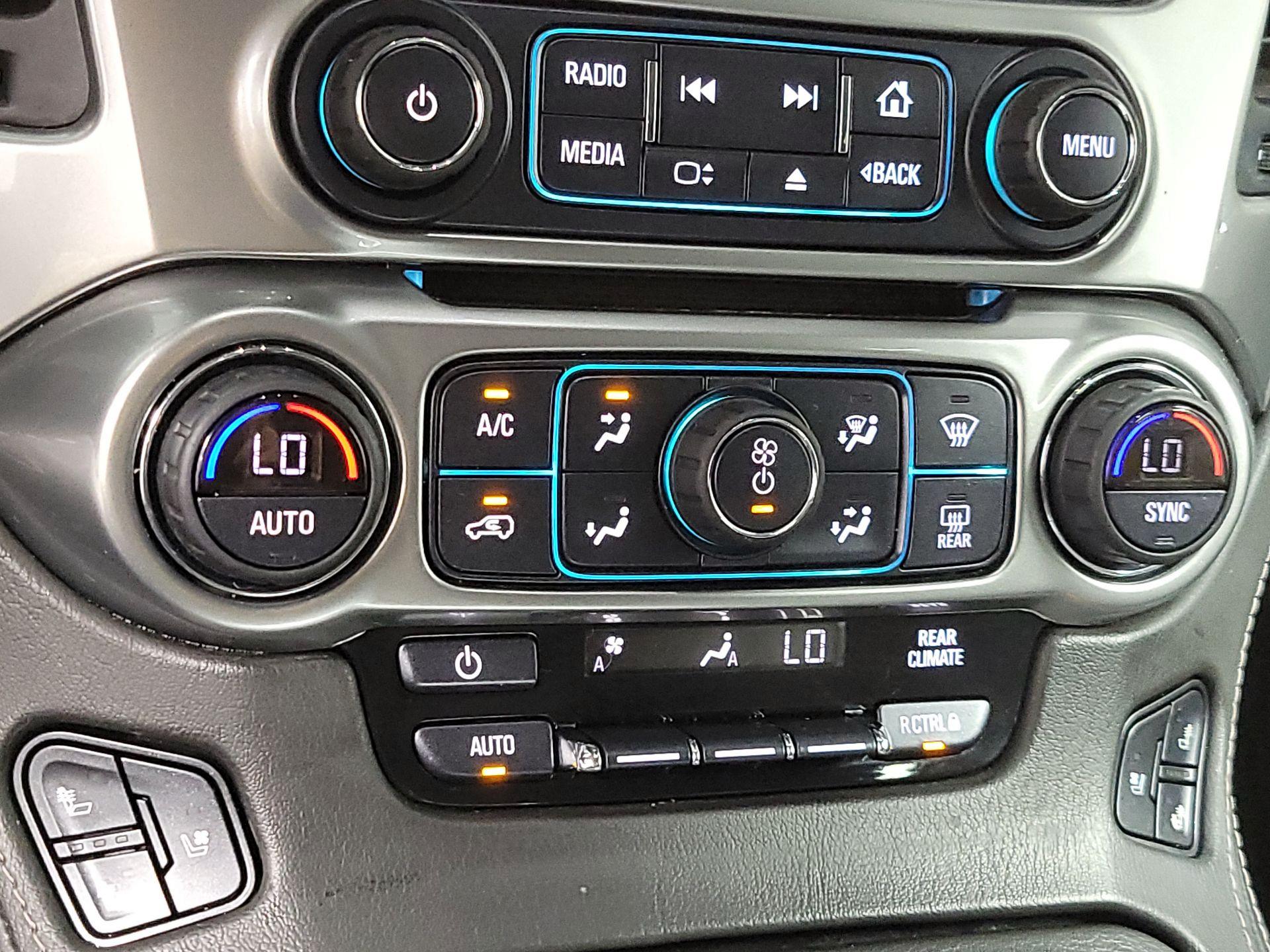 Thumbnail: 2020 Chevrolet Tahoe - 15