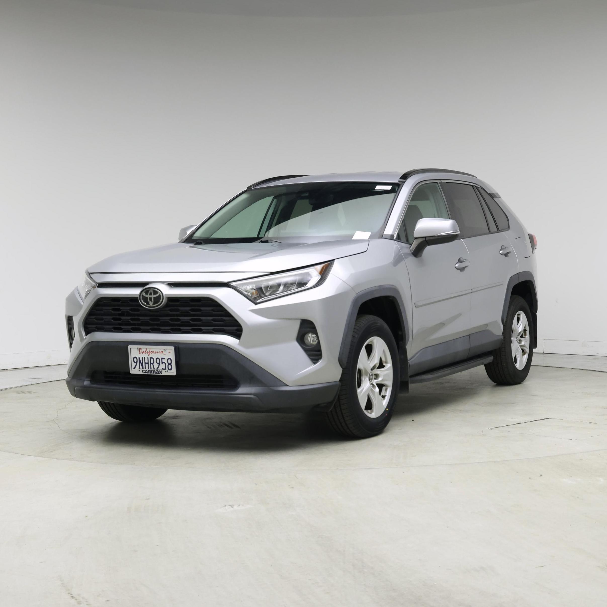 Thumbnail: 2021 Toyota RAV4 - 4