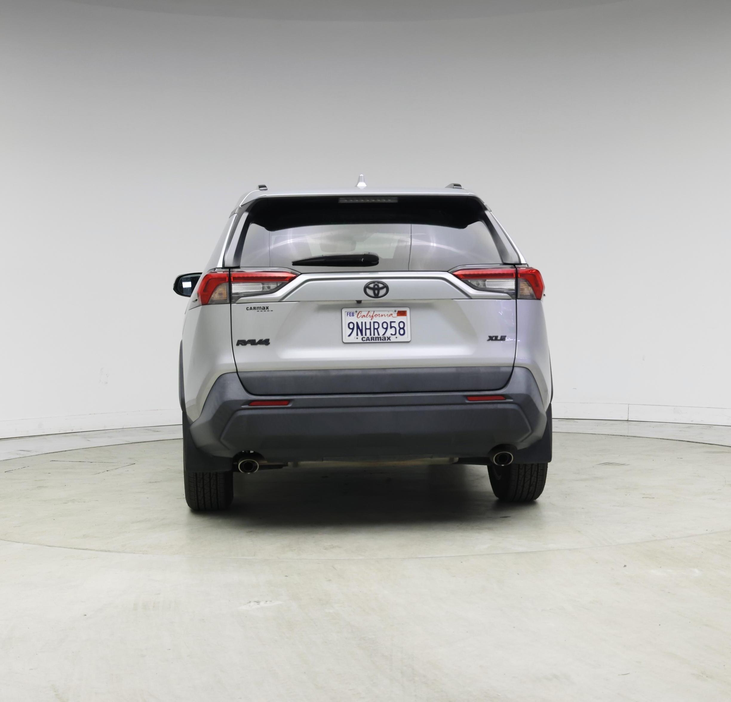 Thumbnail: 2021 Toyota RAV4 - 6