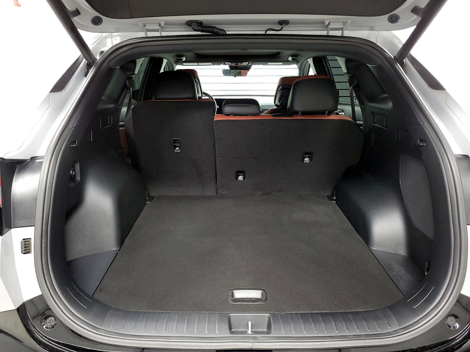 Thumbnail: 2025 Kia Sportage - 17