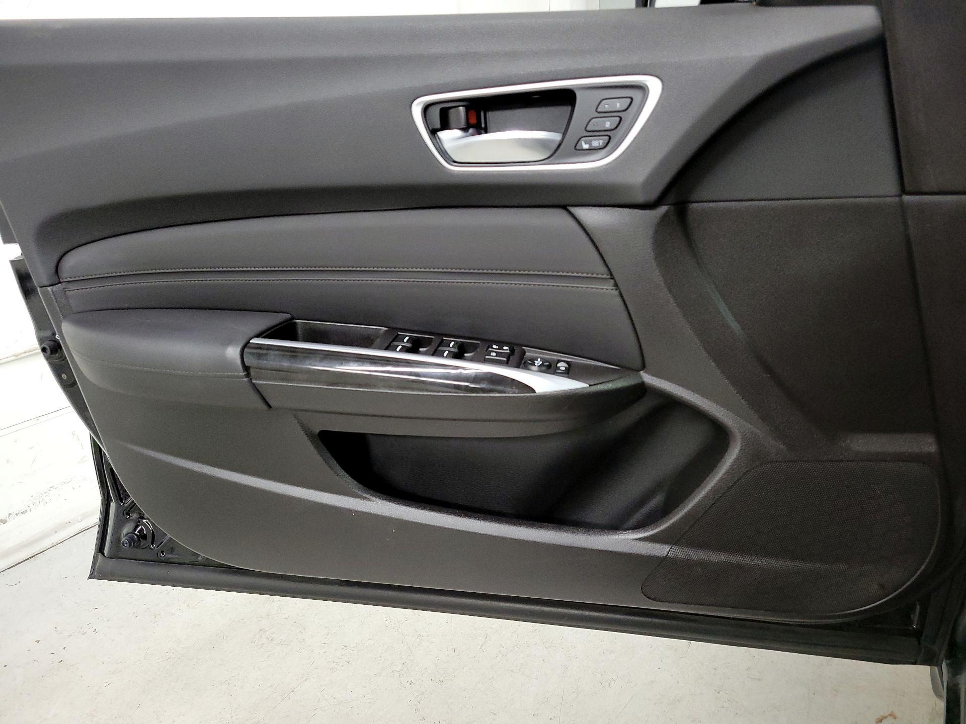 Thumbnail: 2019 Acura TLX - 12