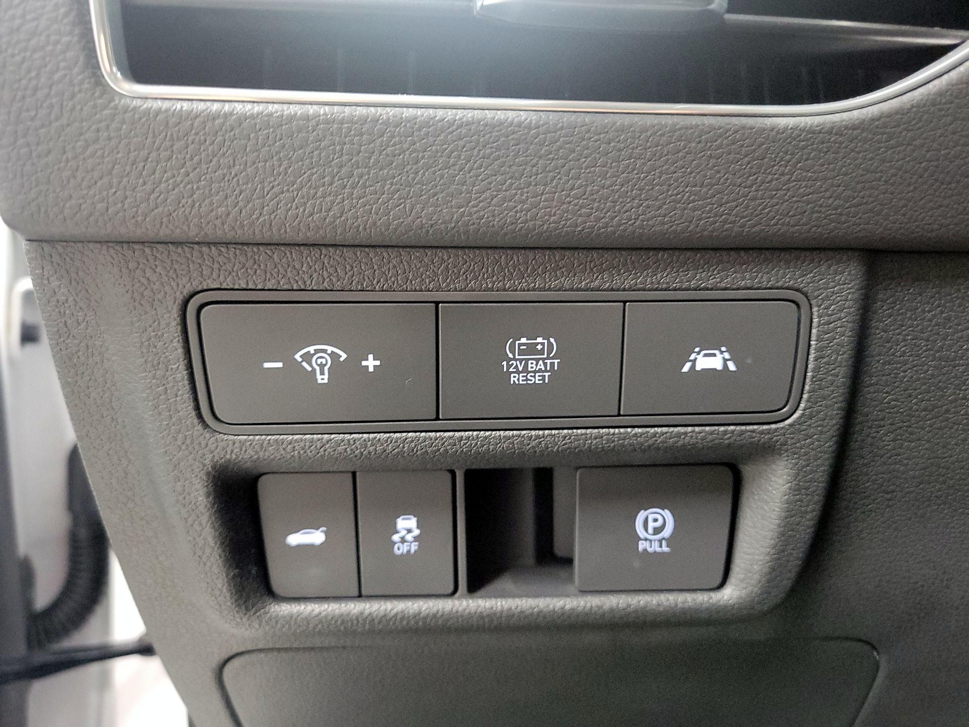 Thumbnail: 2023 Hyundai Sonata - 13