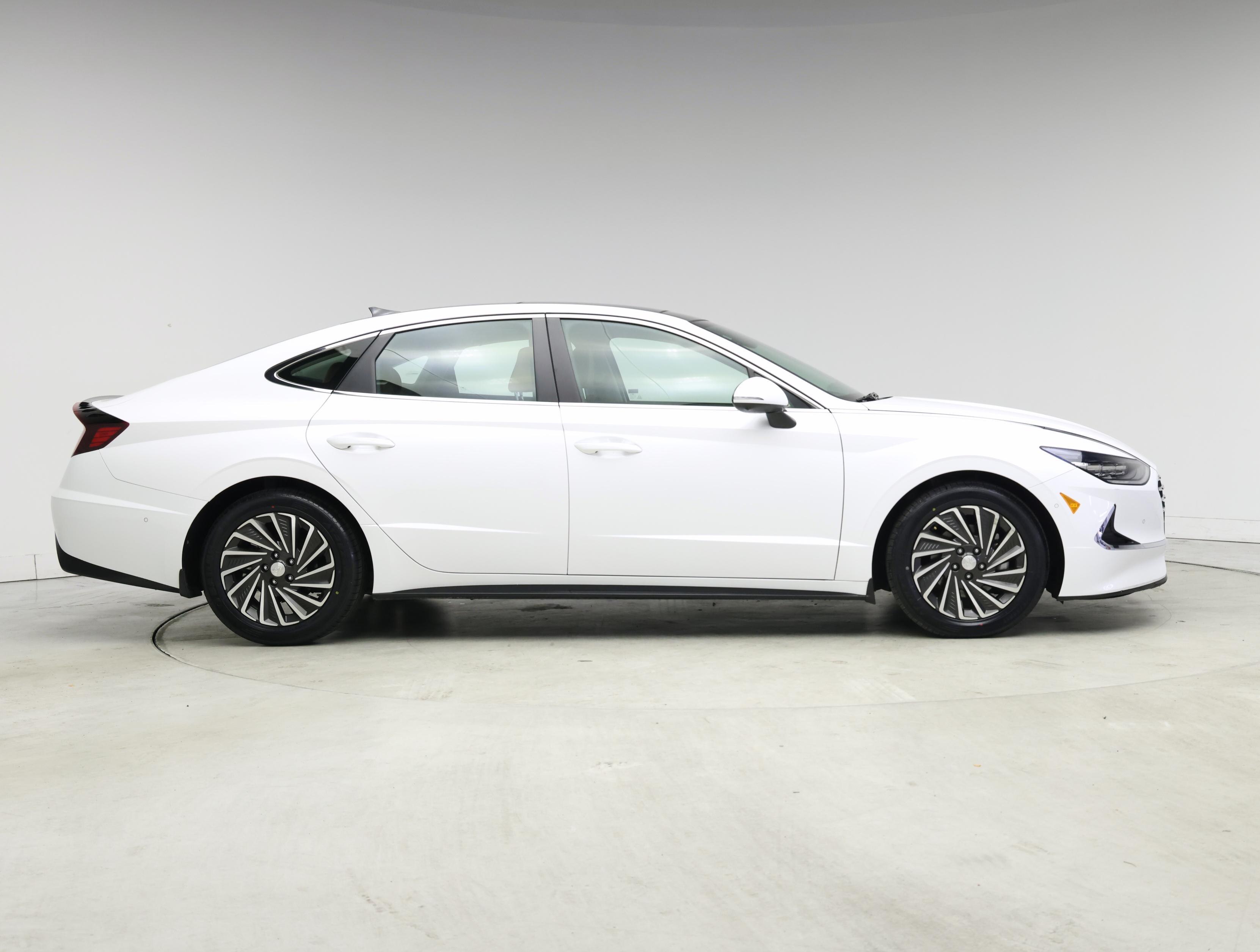 Thumbnail: 2023 Hyundai Sonata - 7