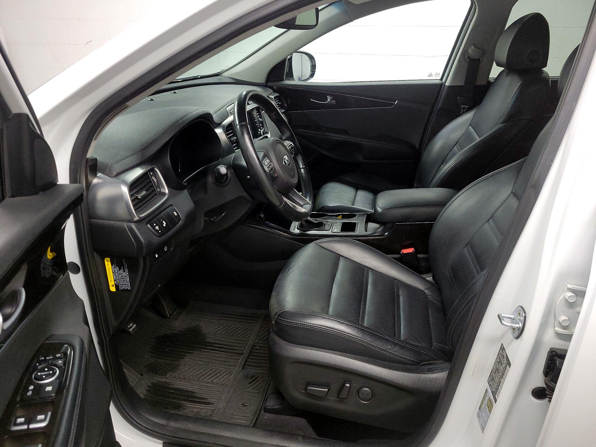 Thumbnail: 2018 Kia Sorento - 11