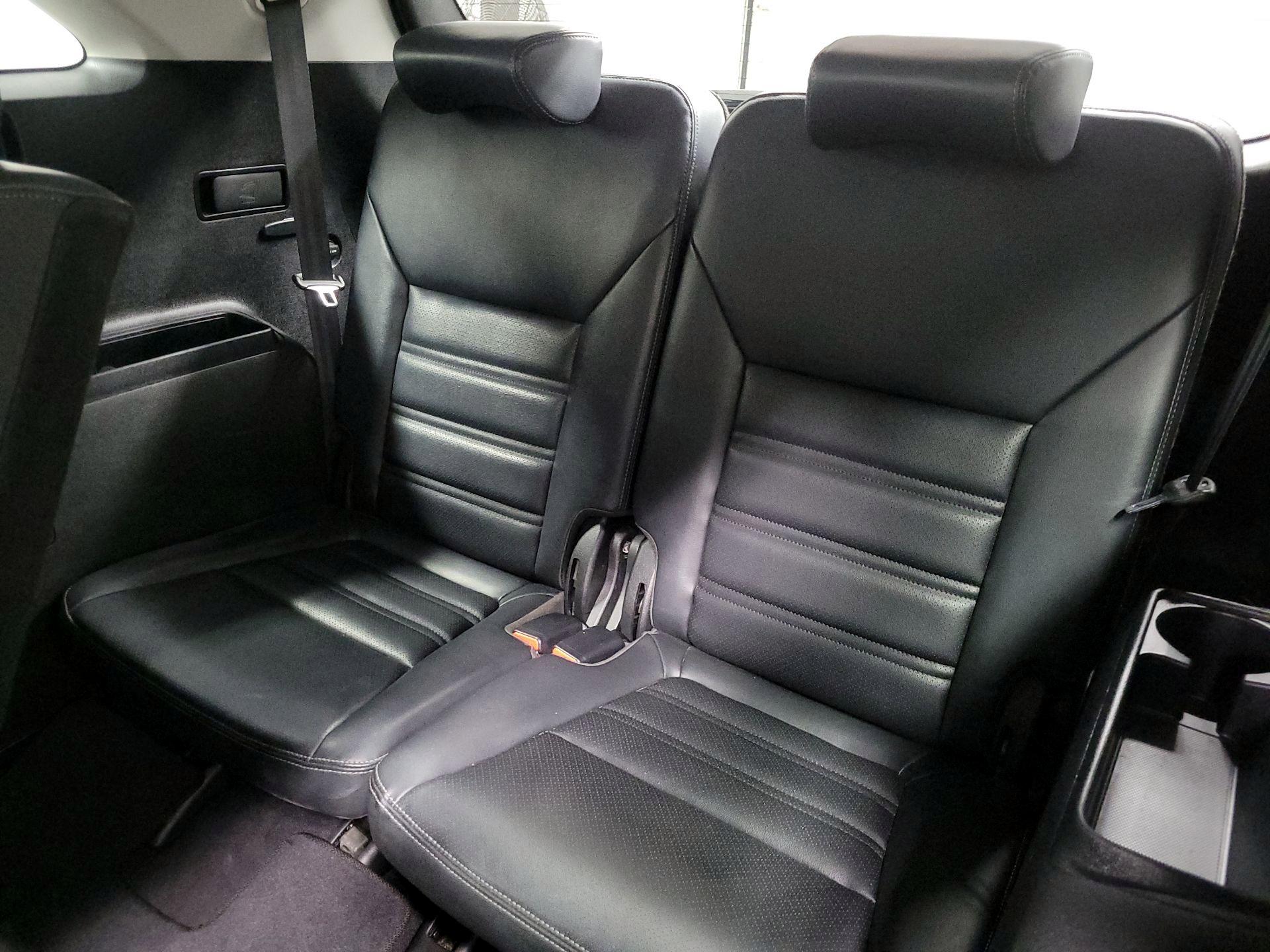 Thumbnail: 2018 Kia Sorento - 20