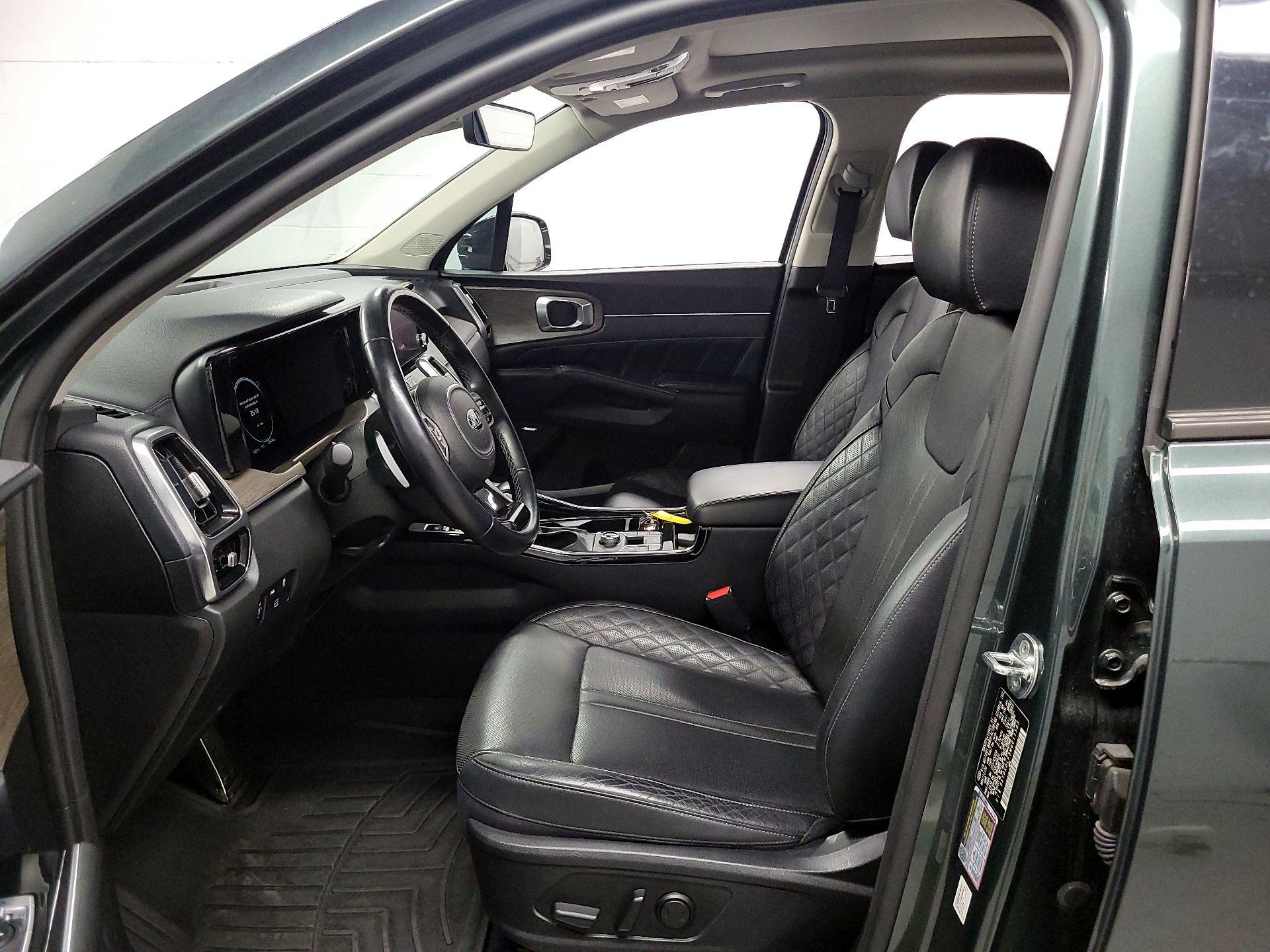 Thumbnail: 2021 Kia Sorento - 11