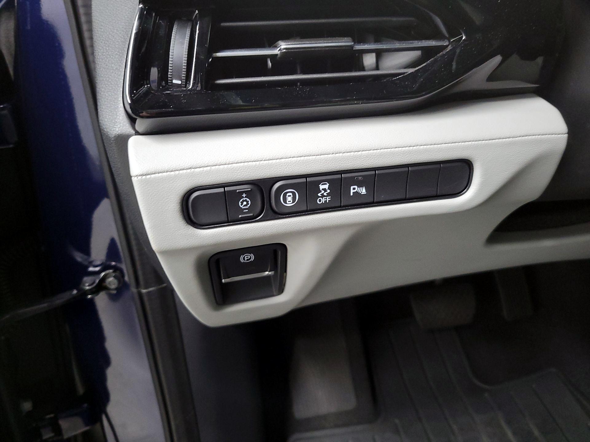 Thumbnail: 2022 Acura MDX - 13