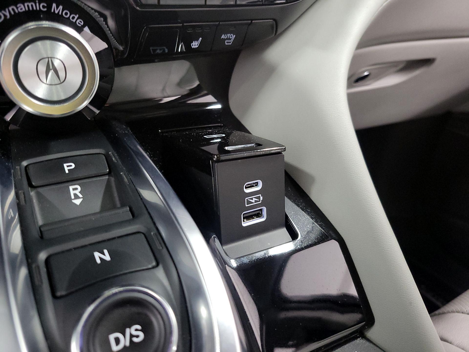 Thumbnail: 2022 Acura MDX - 18