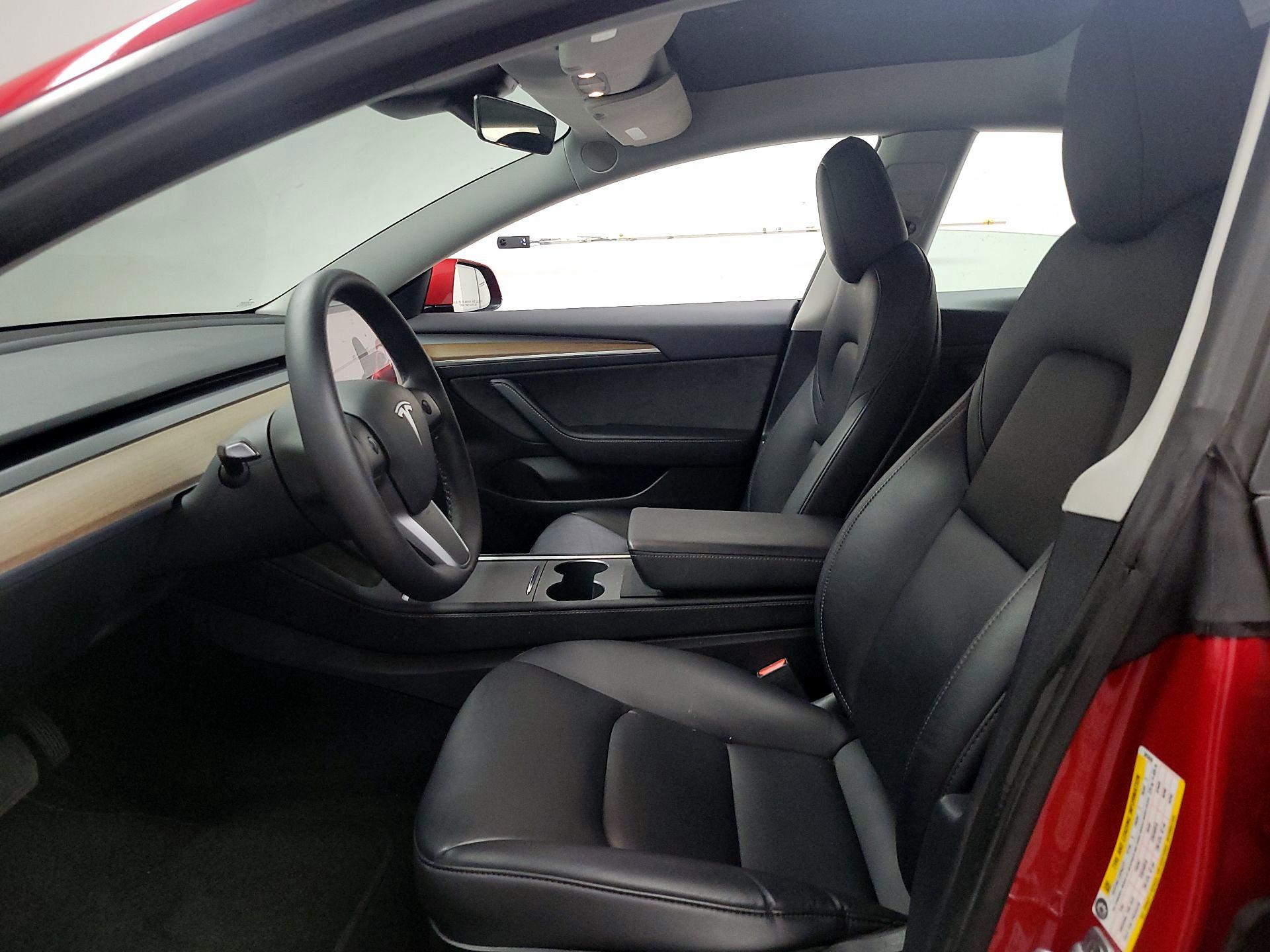 Thumbnail: 2022 Tesla Model 3 - 11