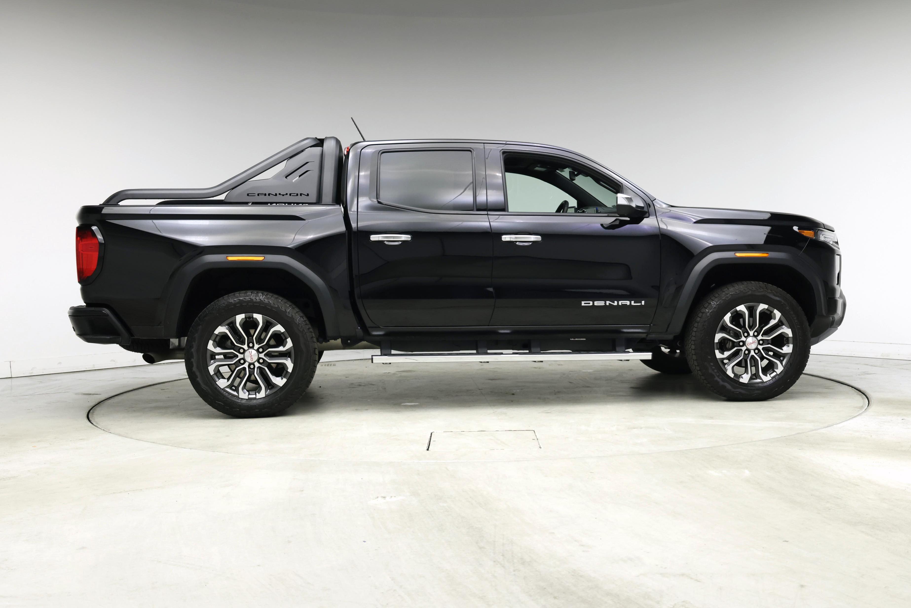 Thumbnail: 2024 GMC Canyon - 7