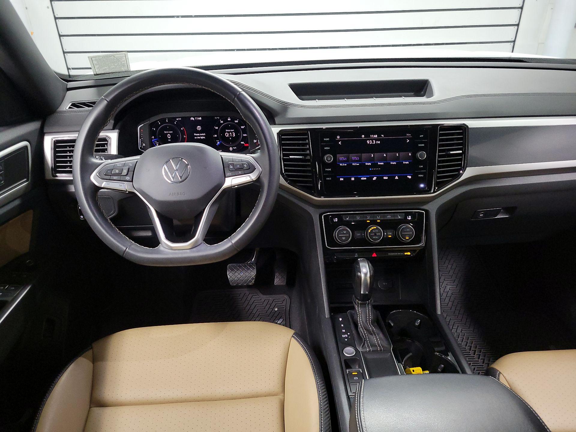 Thumbnail: 2023 Volkswagen Atlas - 9