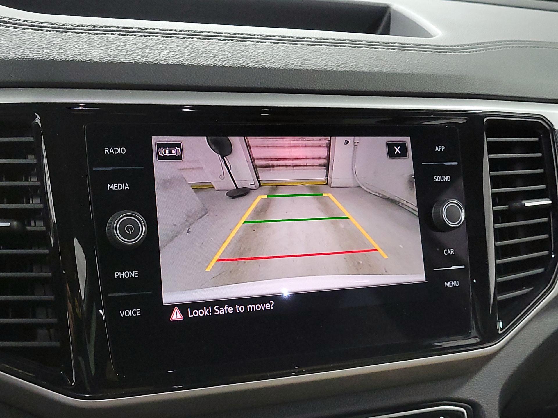 Thumbnail: 2023 Volkswagen Atlas - 13