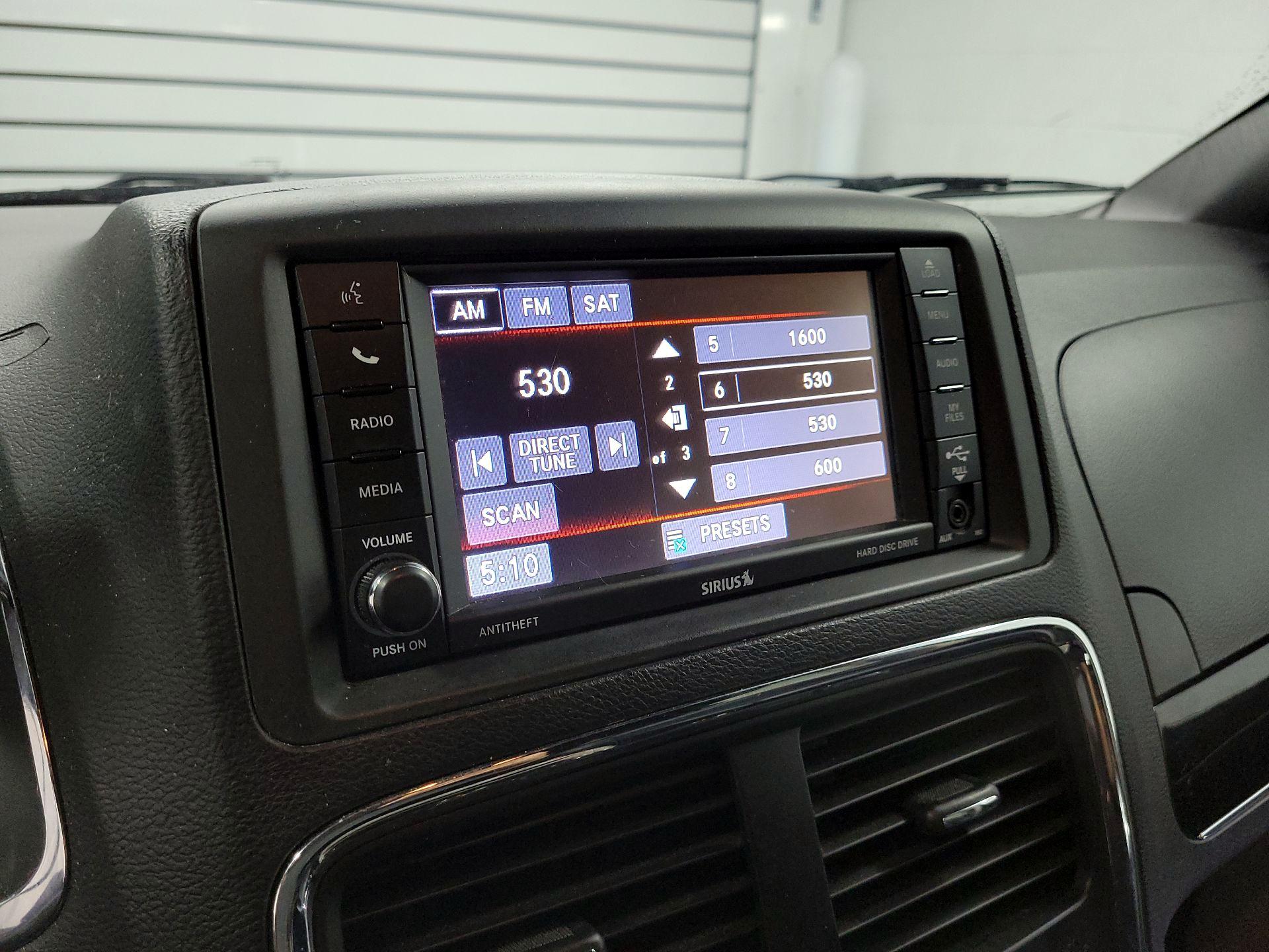 Thumbnail: 2017 Dodge Grand Caravan - 12