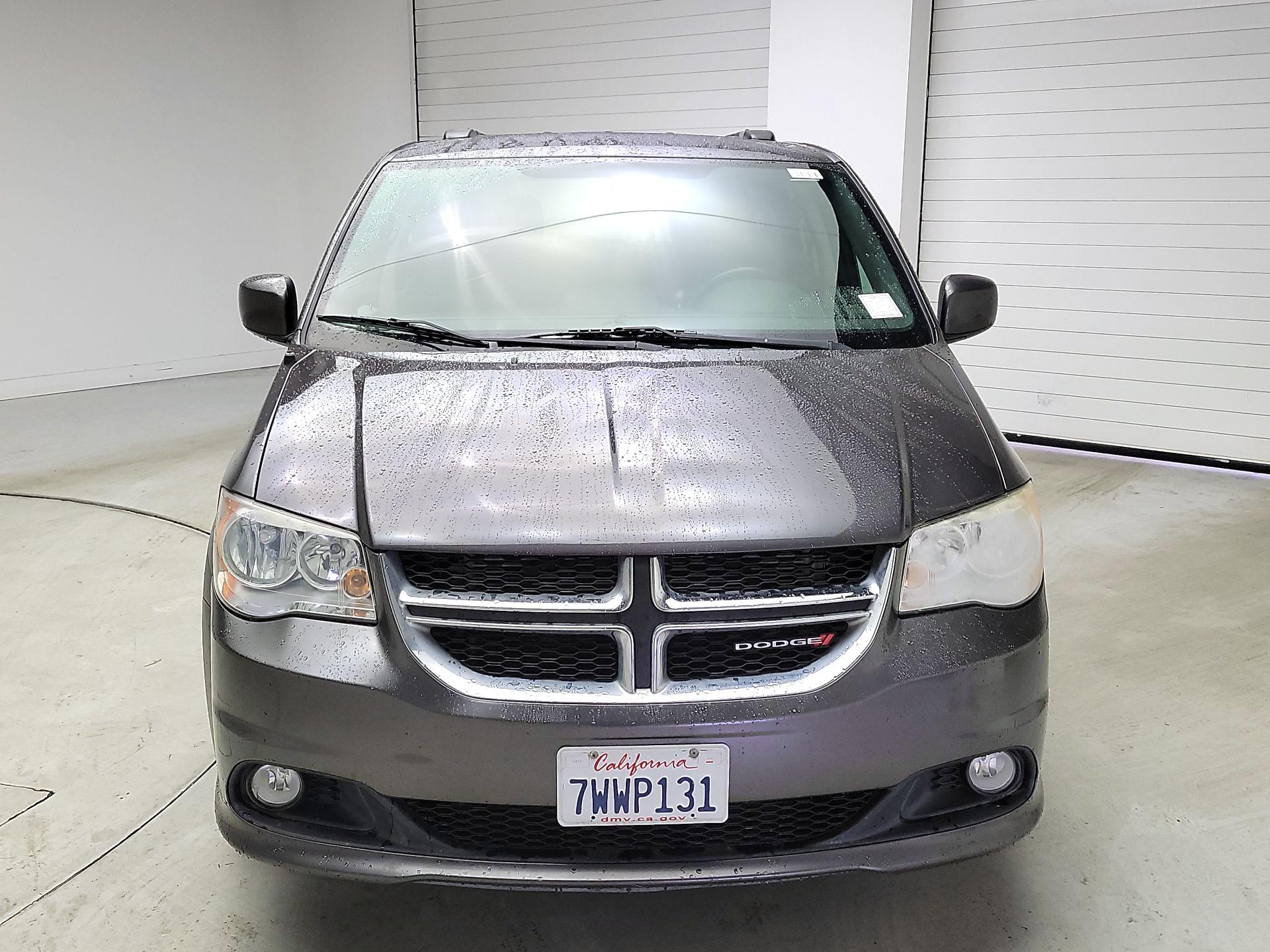 Thumbnail: 2017 Dodge Grand Caravan - 2