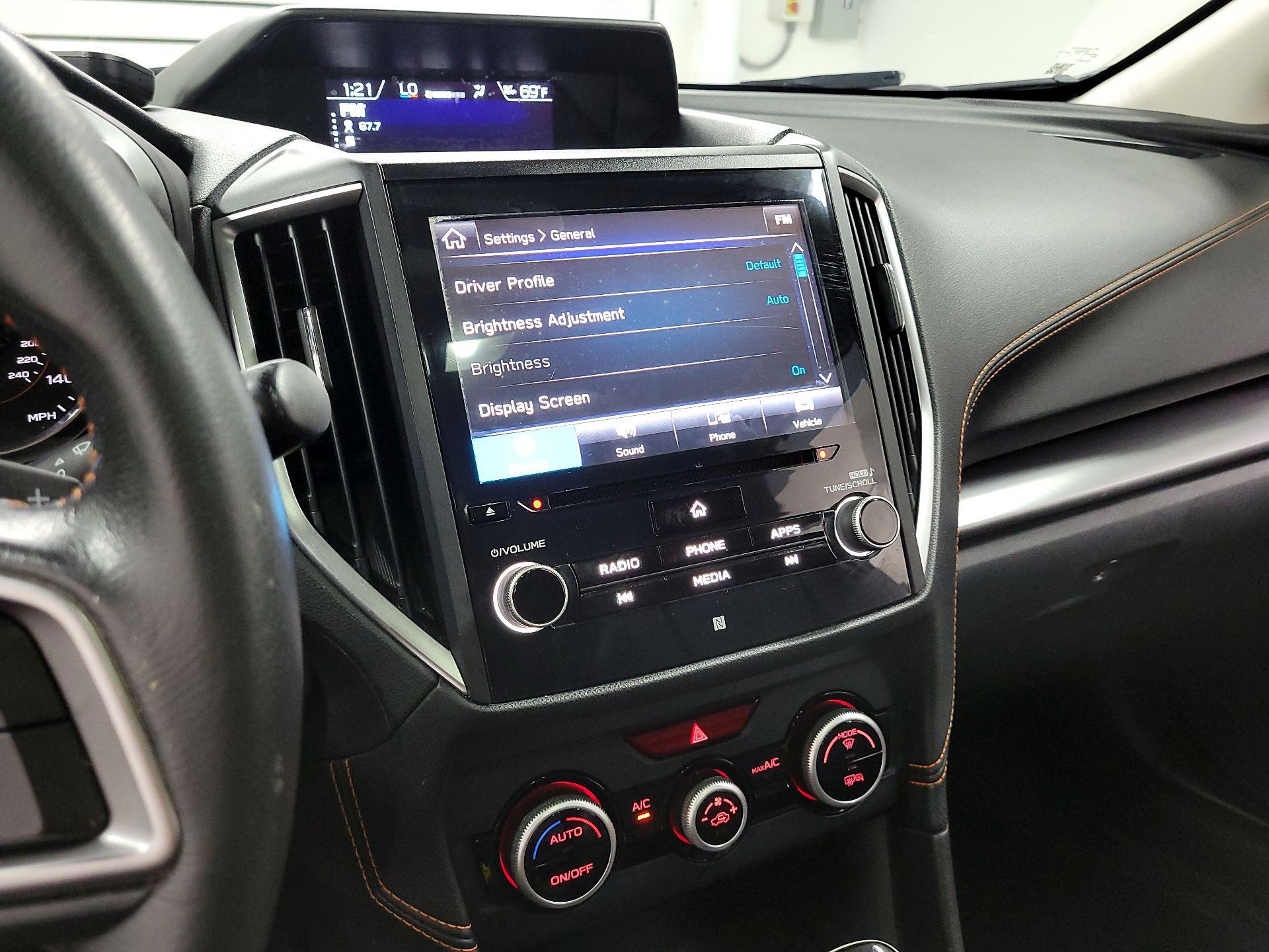 Thumbnail: 2018 Subaru Crosstrek - 15