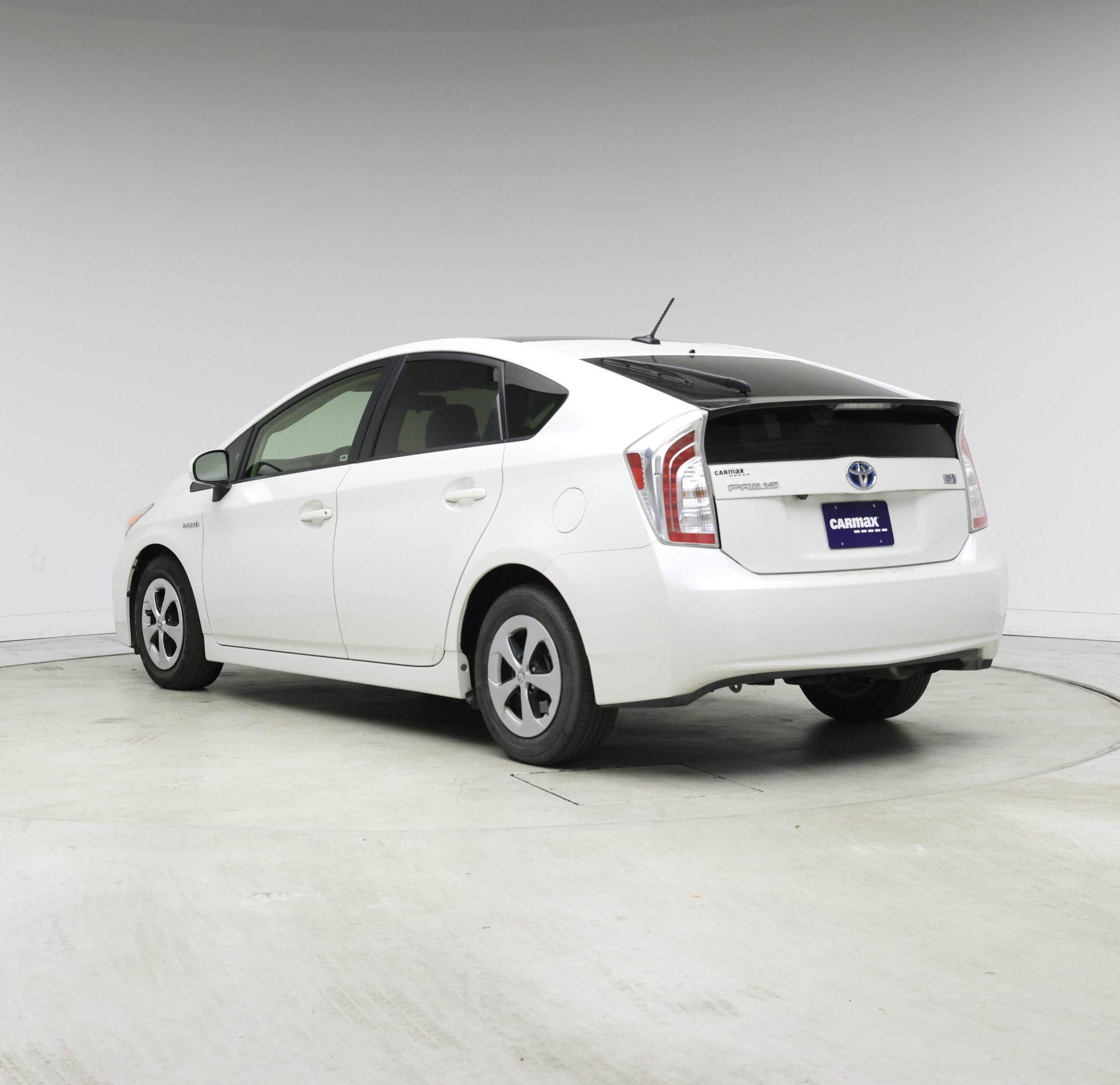 Thumbnail: 2015 Toyota Prius - 2