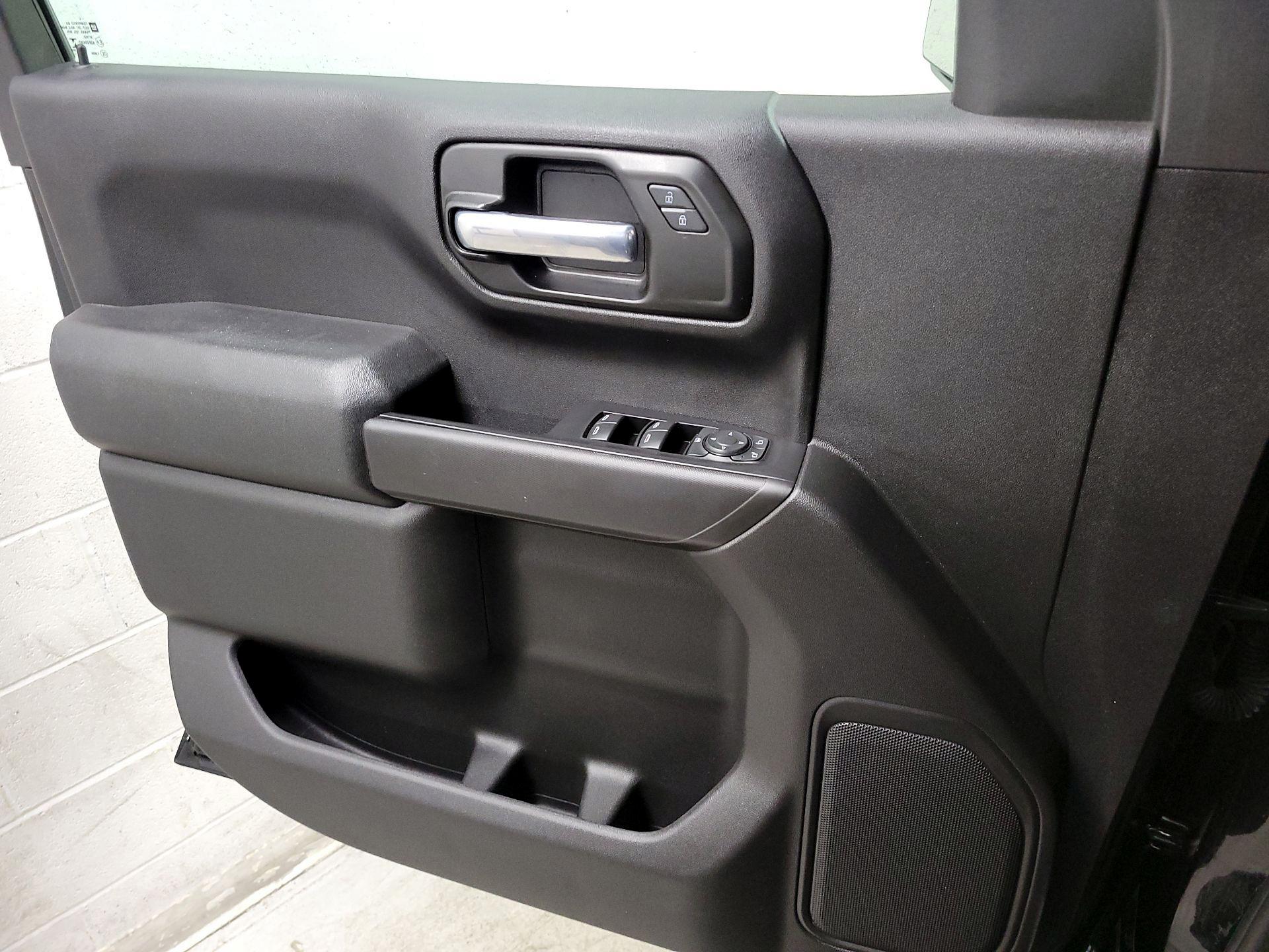 Thumbnail: 2021 Chevrolet Silverado 1500 - 12