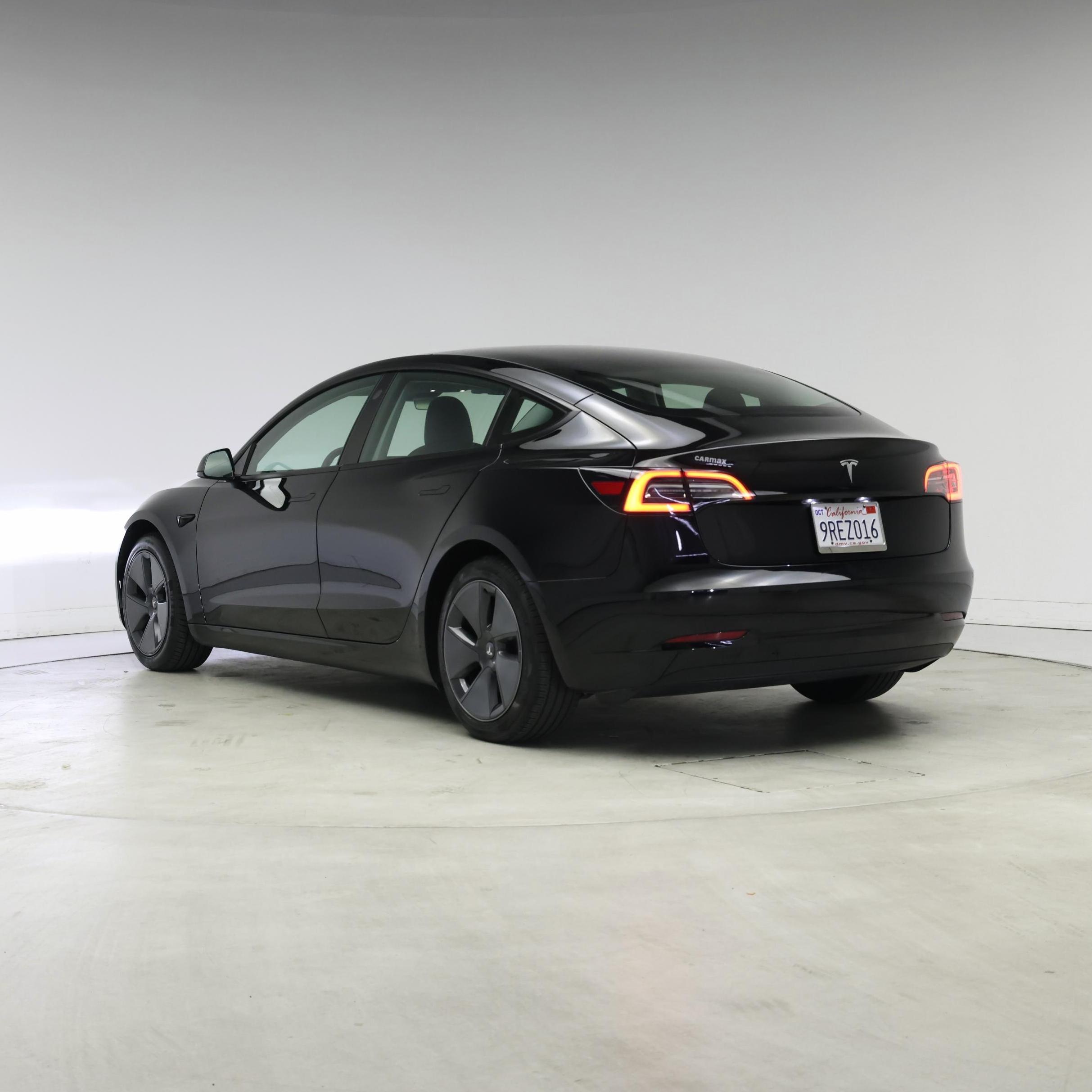 Thumbnail: 2021 Tesla Model 3 - 2