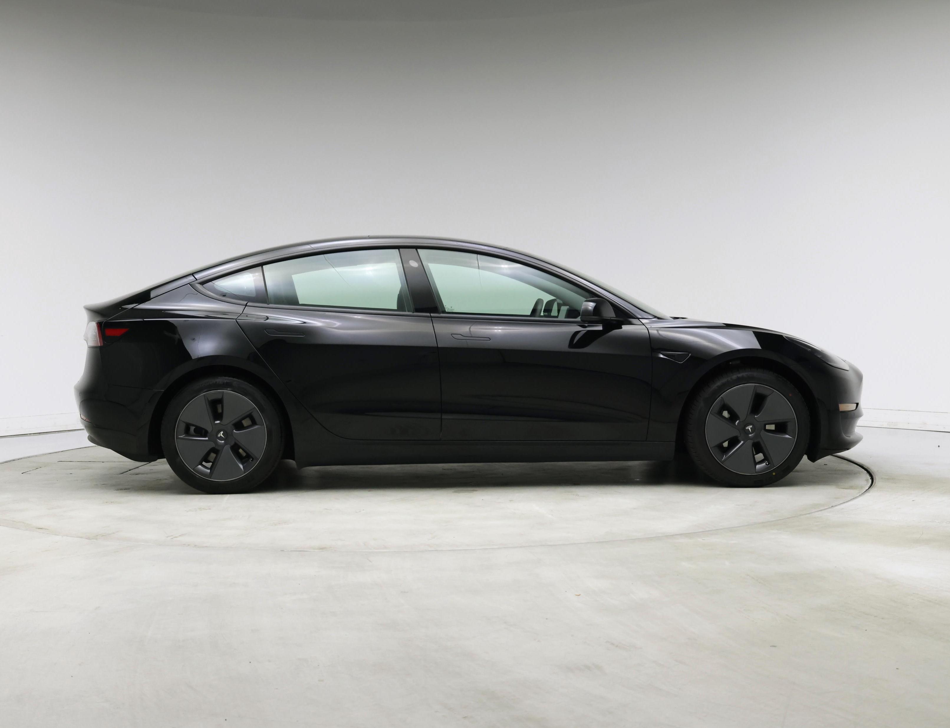 Thumbnail: 2021 Tesla Model 3 - 7