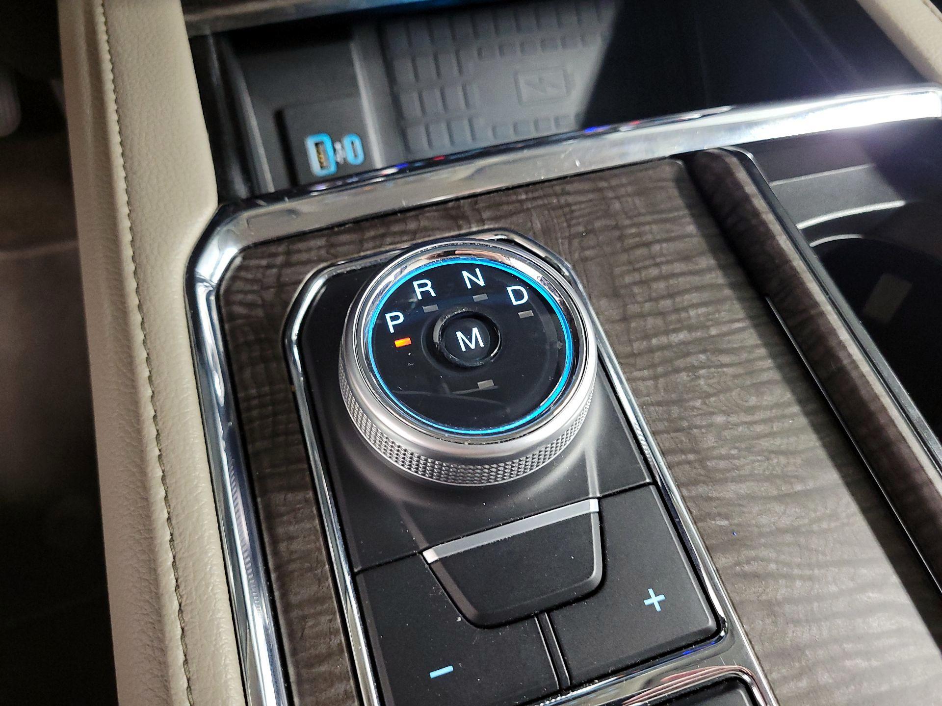 Thumbnail: 2021 Ford Expedition - 15