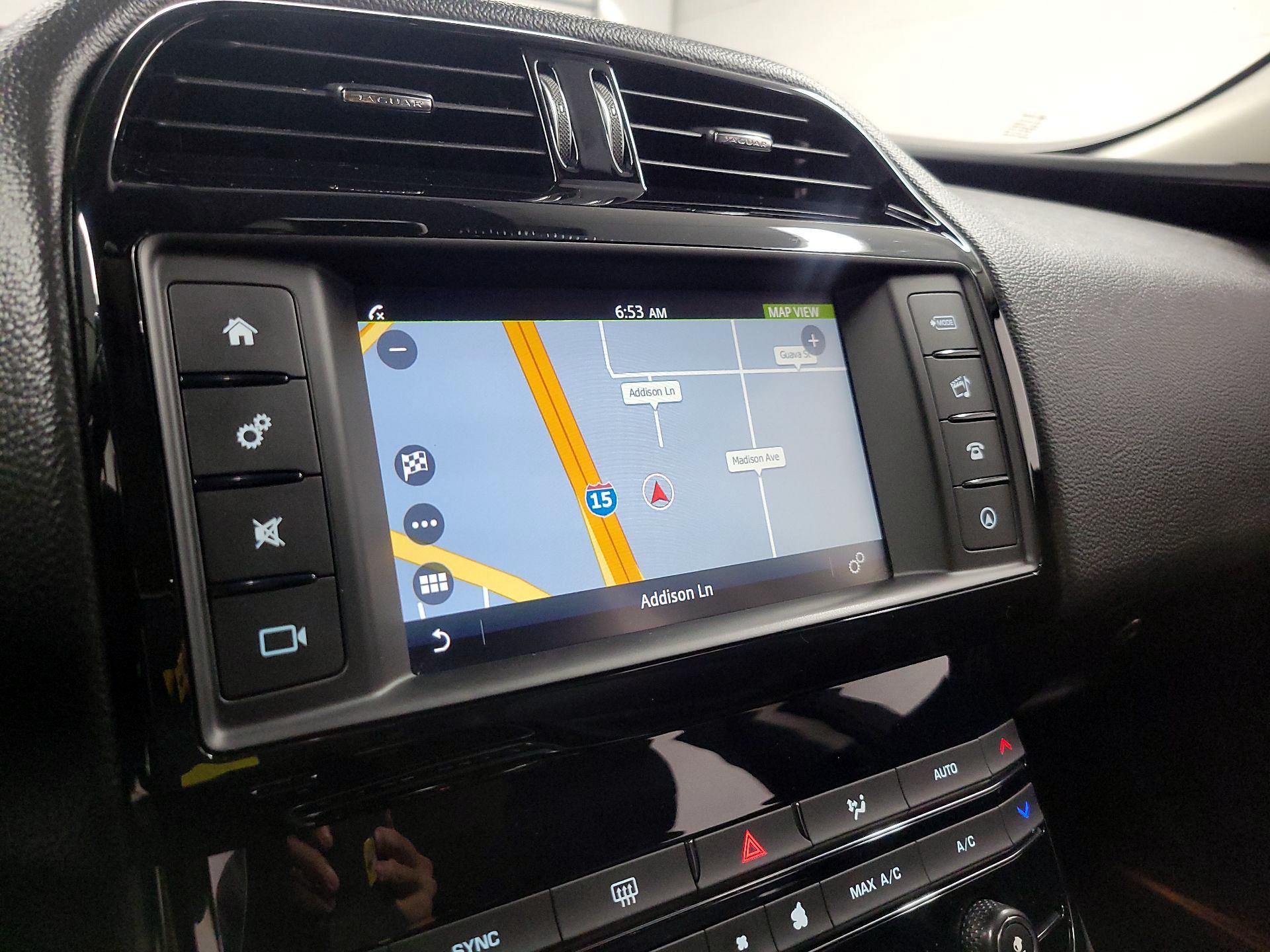 Thumbnail: 2018 Jaguar XE - 14